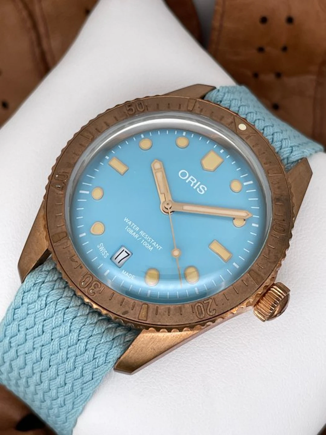 Oris - Divers Sixty-Five Cotton Candy Bronze Automatic...