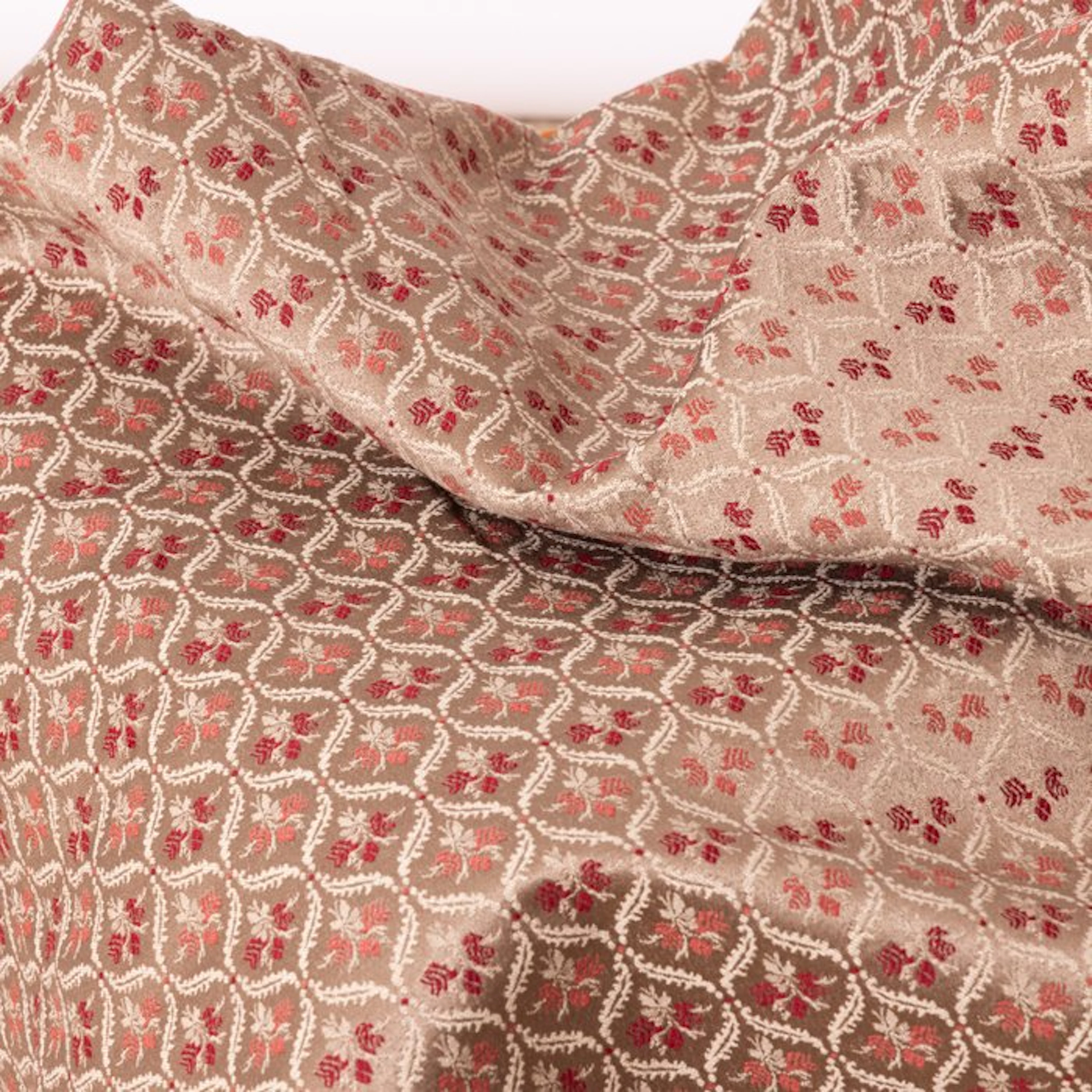 BA096 - High-Quality Gobelin Fabric – Mini Damask Dove...
