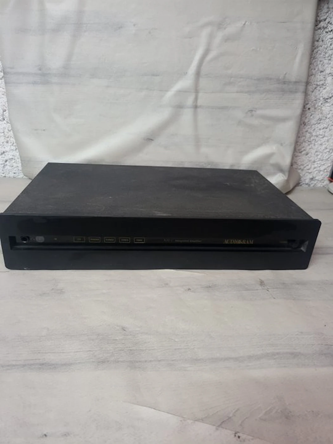 Audiogram - MB2 Solid state integrated amplifier