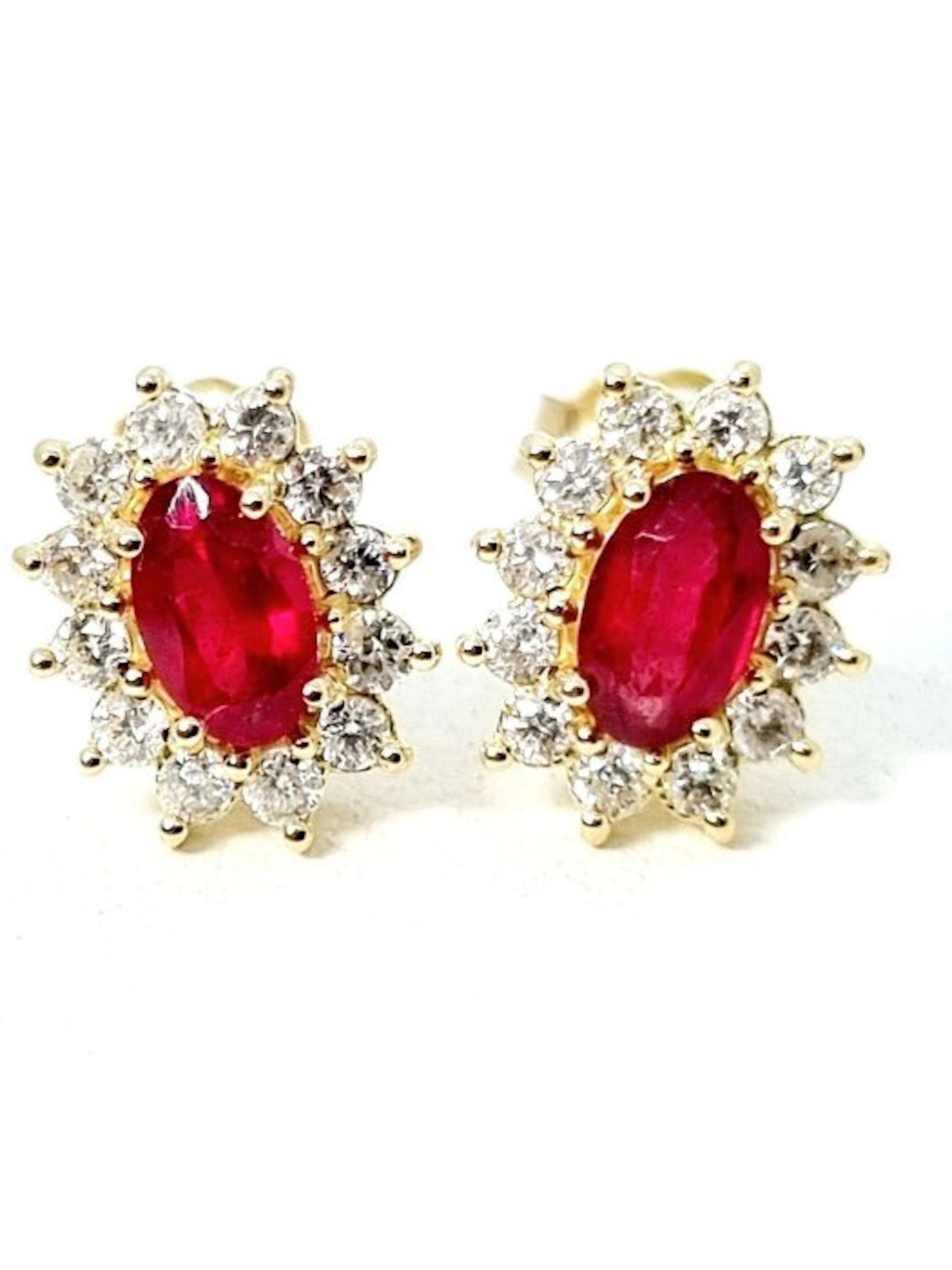 Earrings - 18 kt. Yellow gold Ruby - Diamond