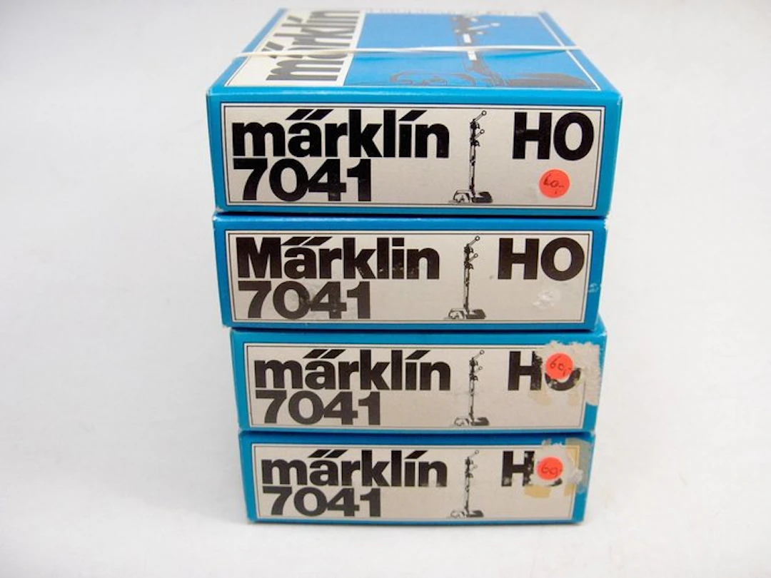 Märklin H0 - 7041 - Signals (4) - Various seinen titles, unused