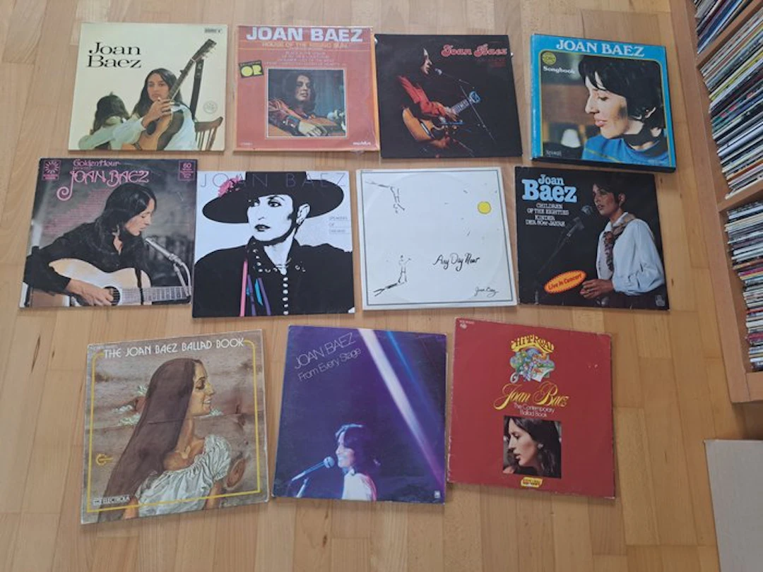 Joan Baez - One every Stage - LP albums (multiple items) - 1969