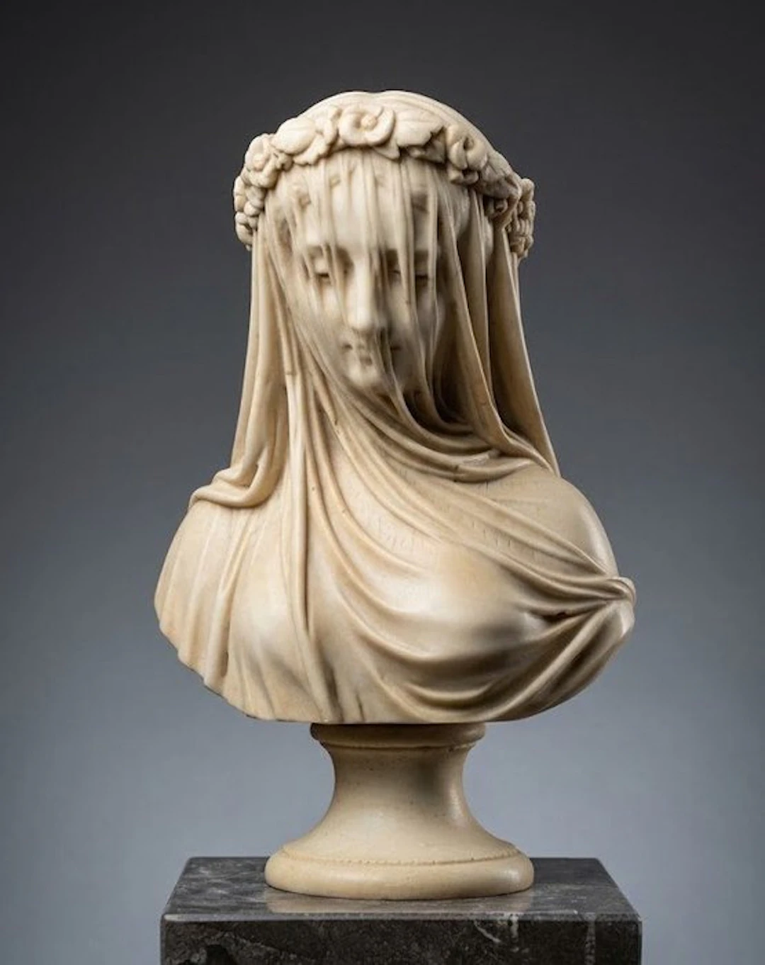 Sculpture, Vergine Velata - 49 cm - Reconstituted Carrara marble