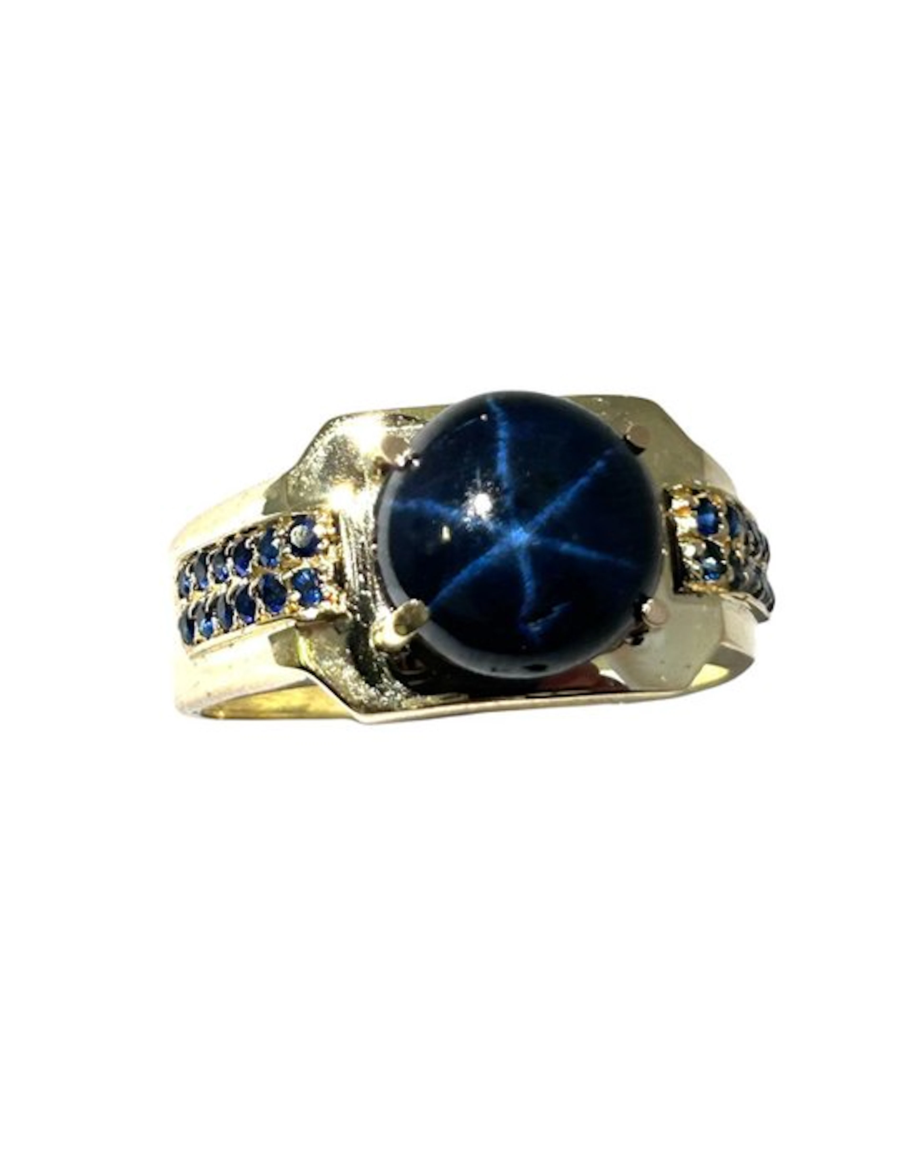 Ring - 18 kt. Yellow gold - 3.60ct. tw. Star Sapphire - Sapphire