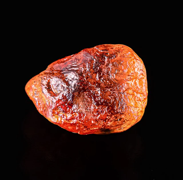EXCEPTIONAL ORANGE SAPPHIRE - GEM QUALITY SRI LANKA...