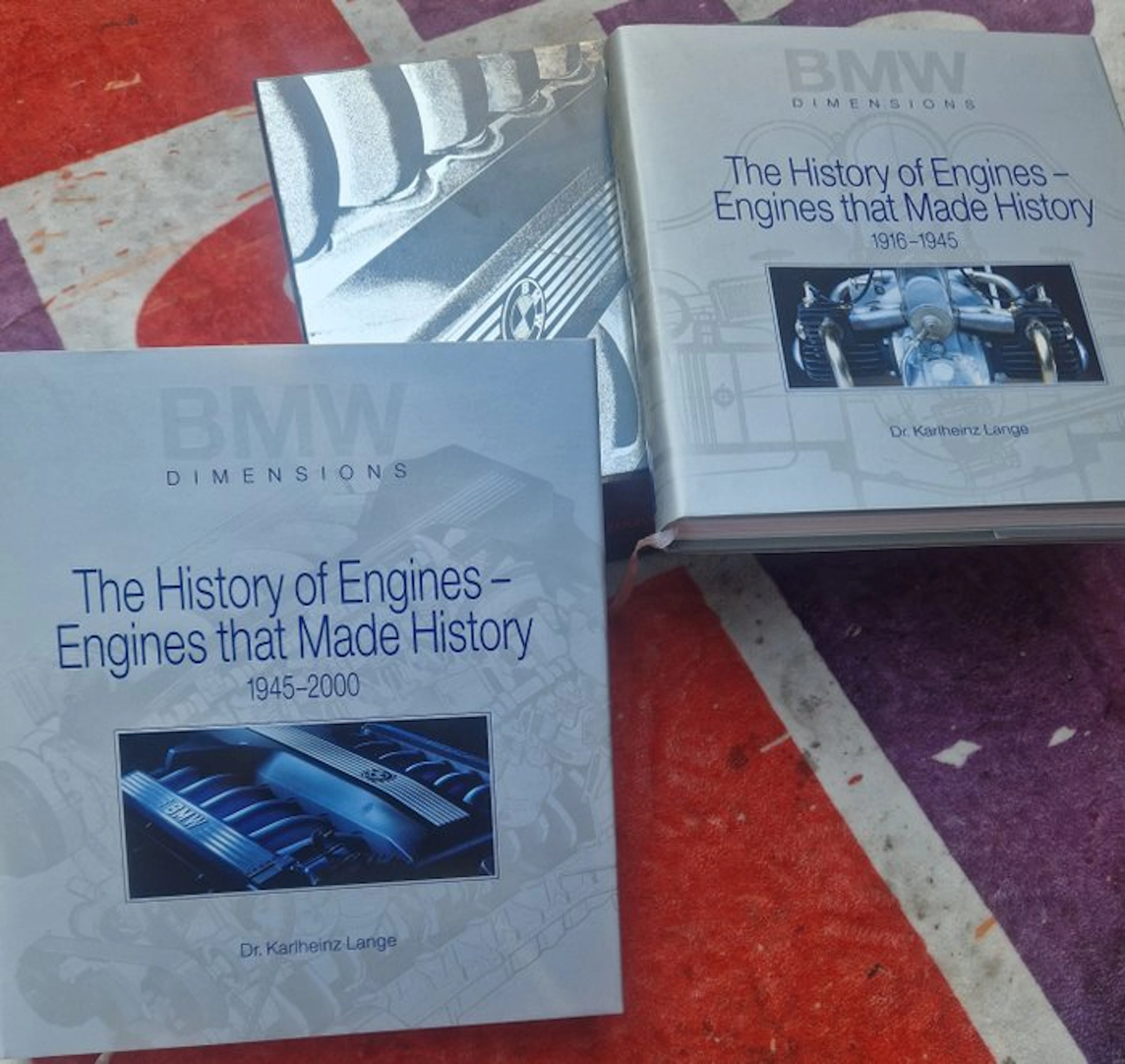Book - BMW - BMW Mobile Tradition: The History of Engines...