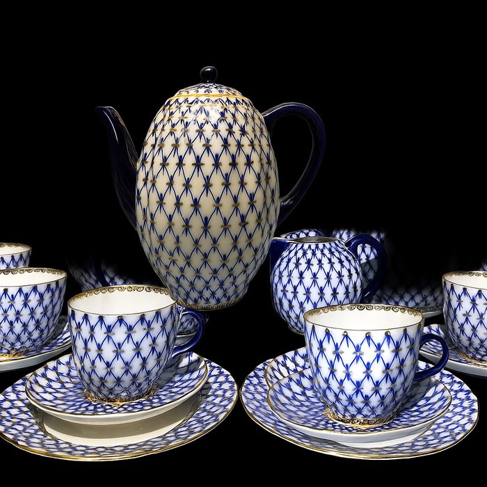 Lomonosov Imperial Porcelain Factory - Saint Petersburg...