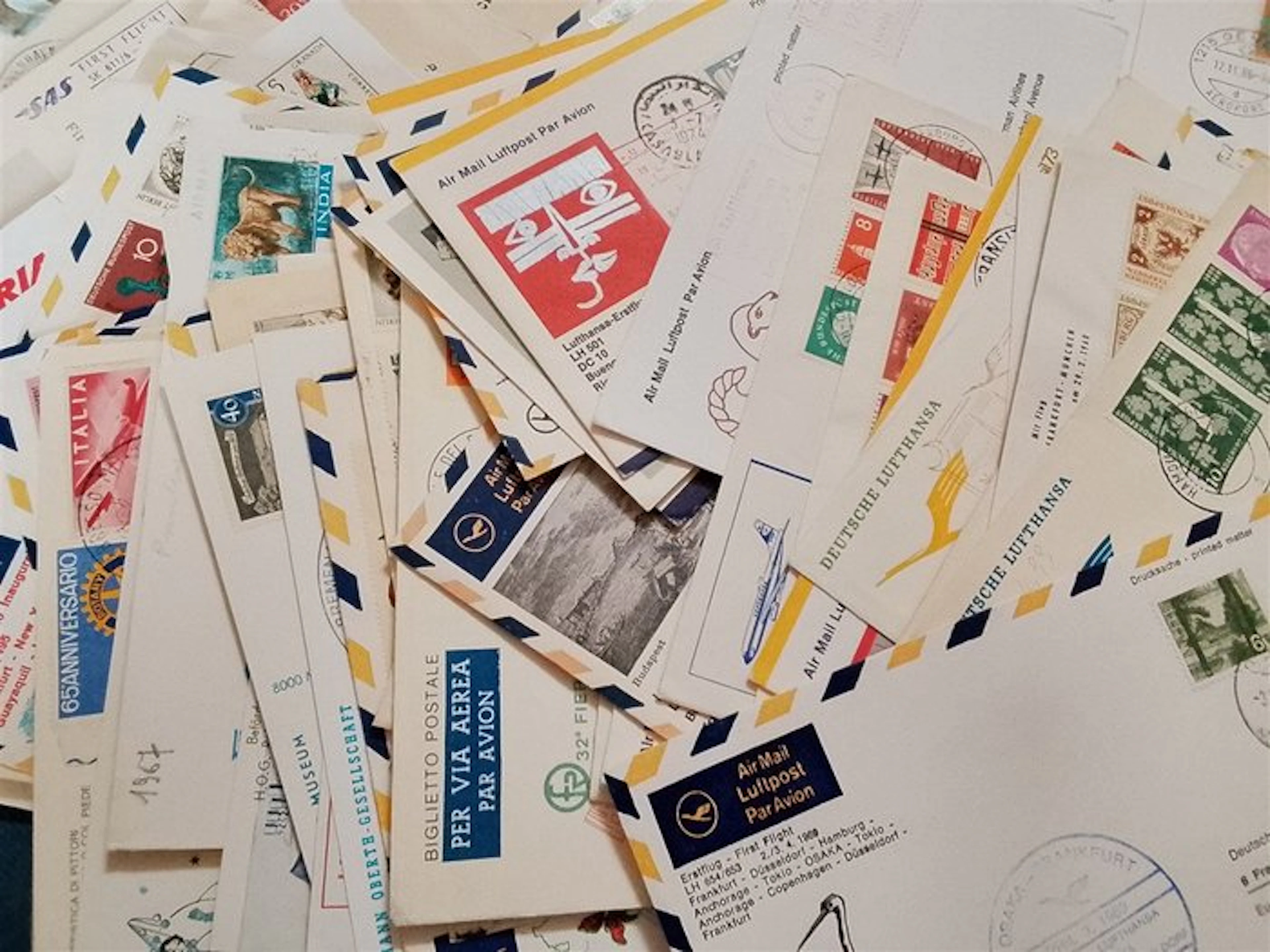 World 1956/1960 - Collection of 80 first-flight covers from different companies