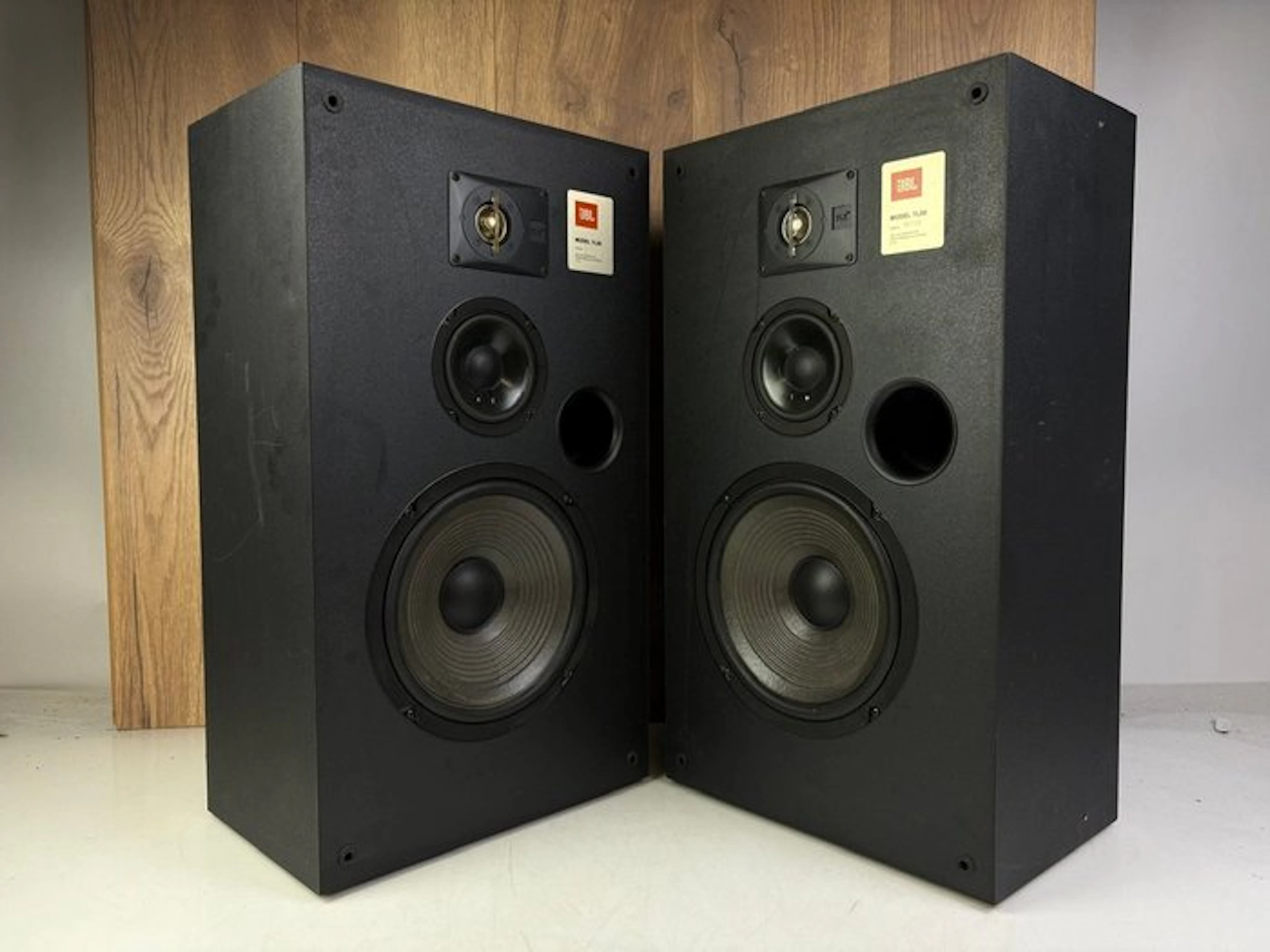 JBL - TLX 8 Speaker set