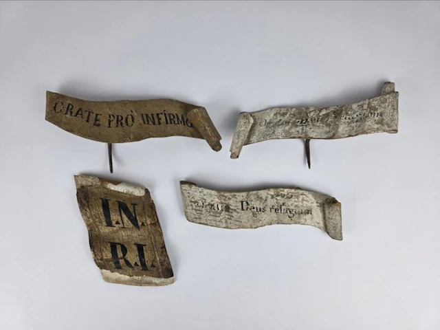 Rare Lot of 4 Cartigli (4) - Wood - 1650-1700