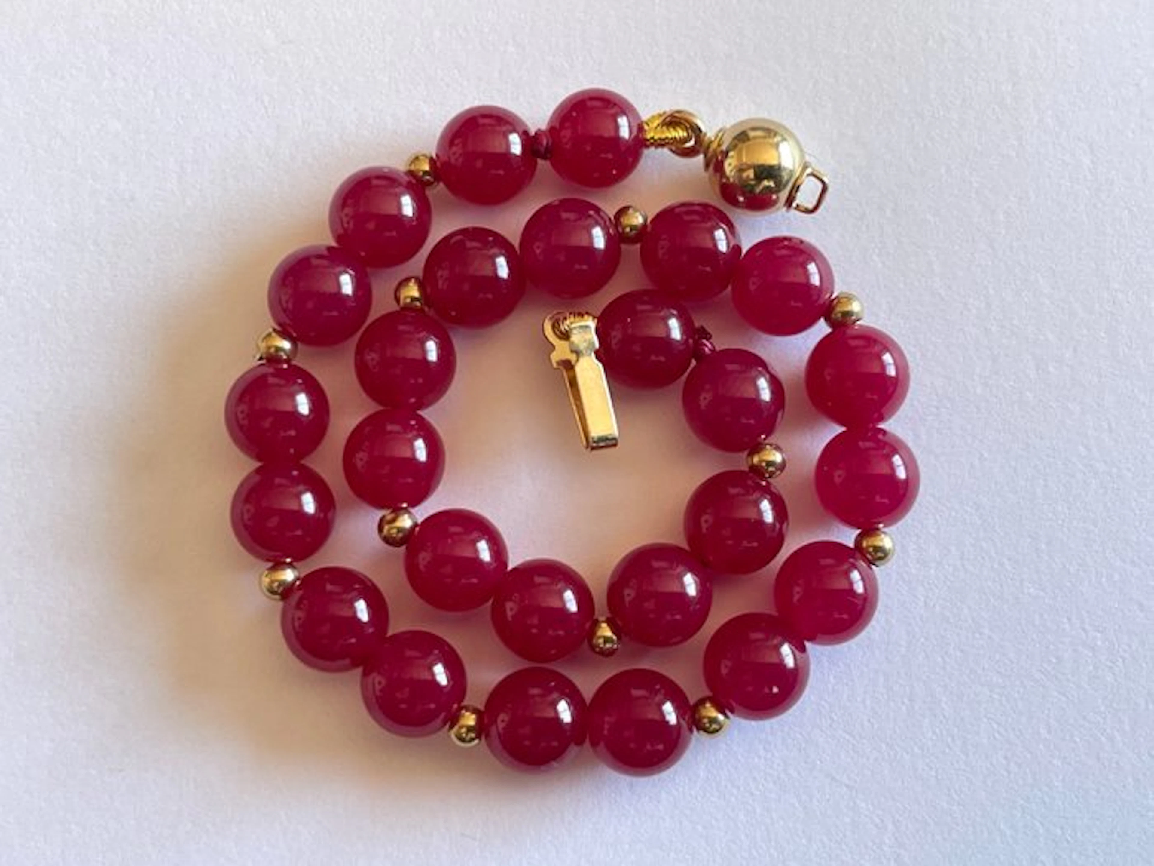 18 Carats (750) Gold - 64.55 ct Rubies - Bracelet