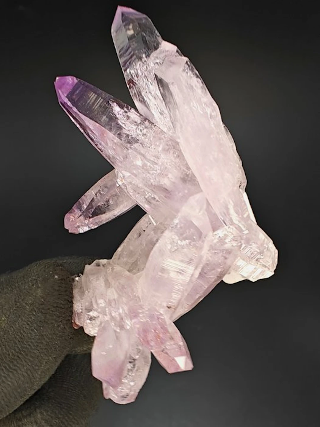 Amethyst Crystals on matrix - Height: 6 cm - Width: 4 cm- 36 g