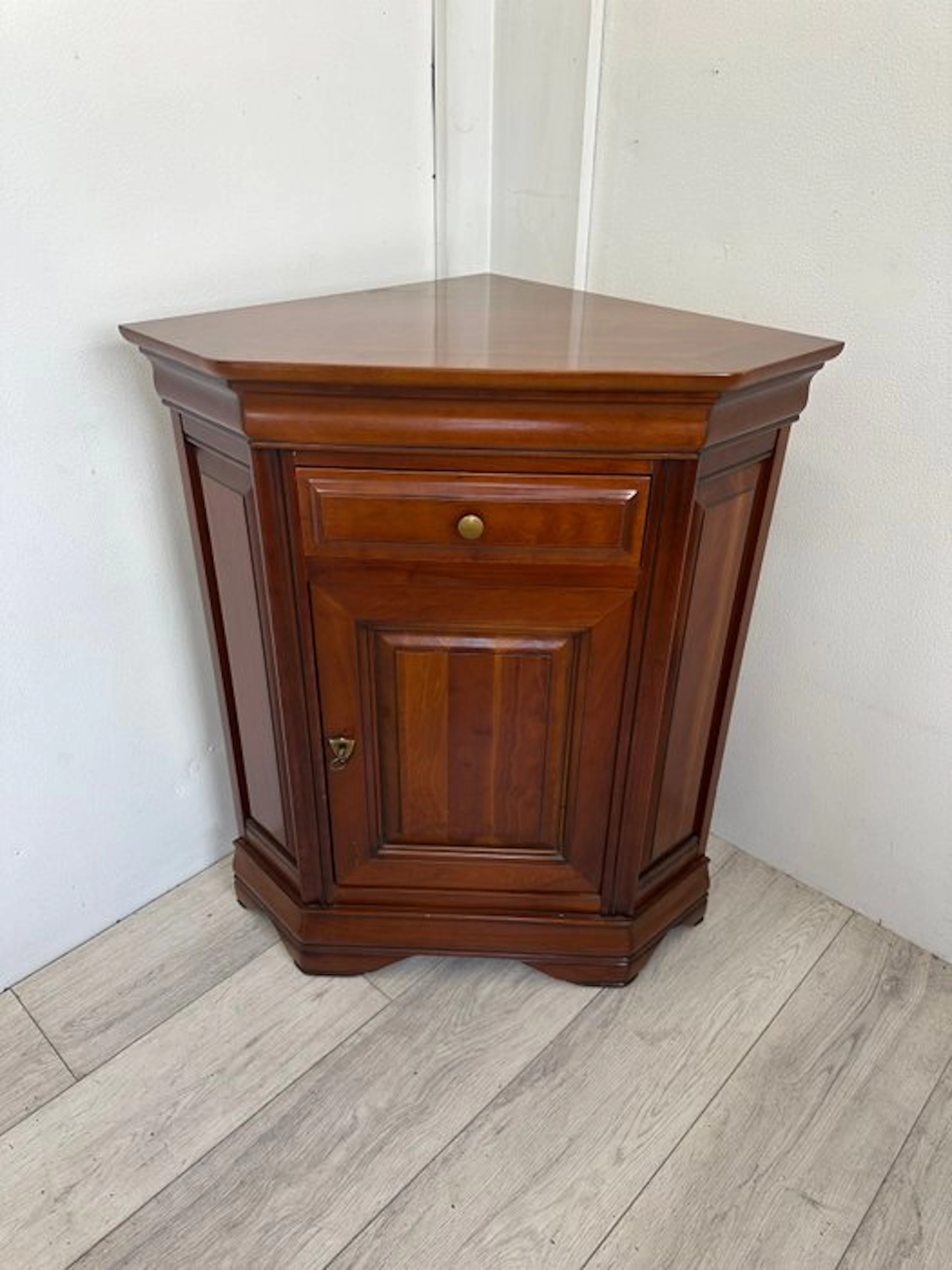 Ernest Ménard - Ernest Ménard - Corner cabinet - Wood