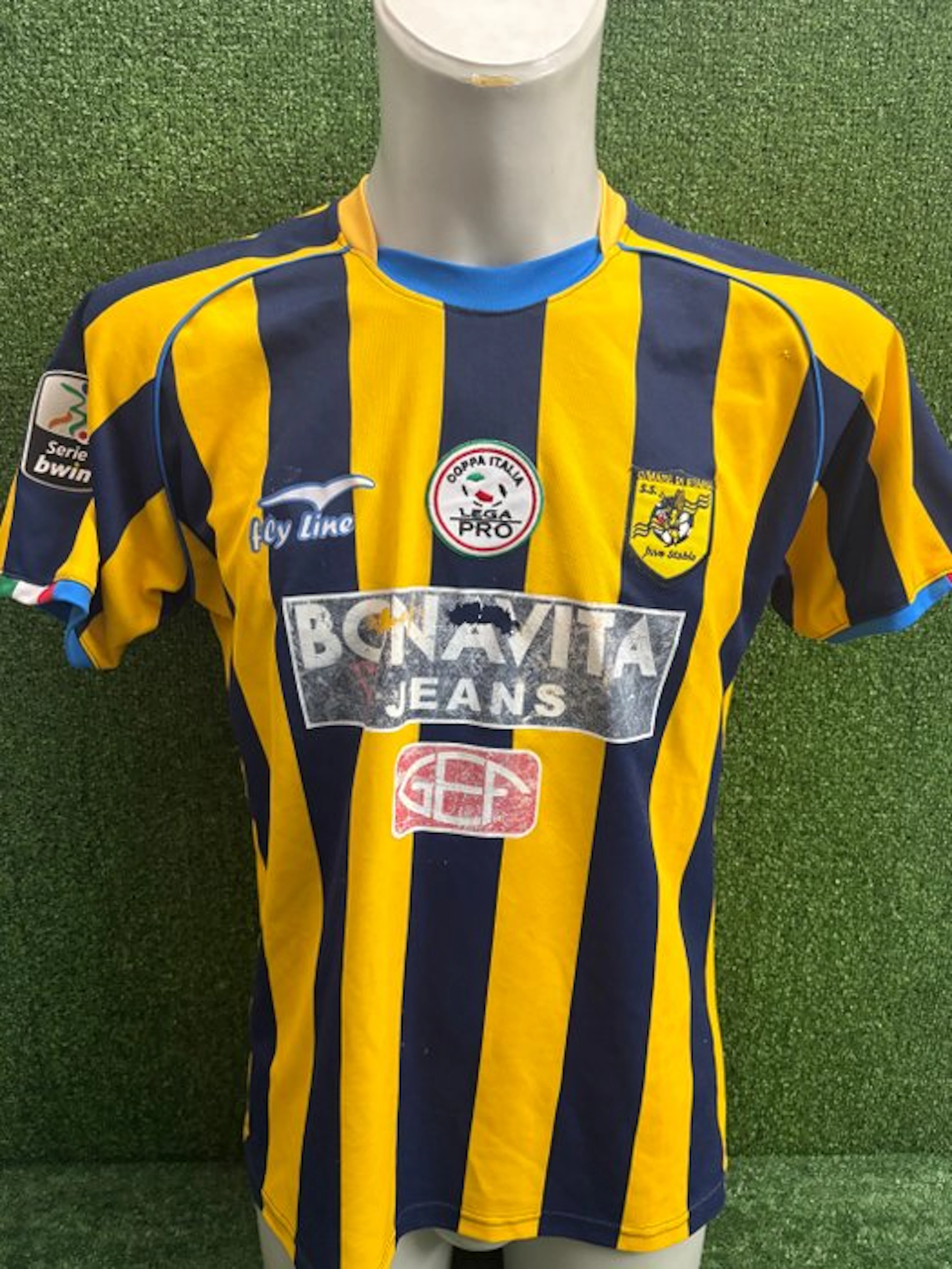 S.S. Juve Stabia - Serie B - di cuonzo - 2011 - Football shirt