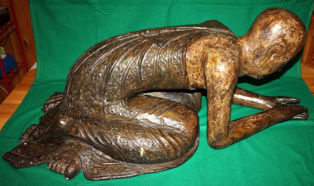BONZO IN PREGHIERA - Sculpture - Bonzo - Myanmar/Burma