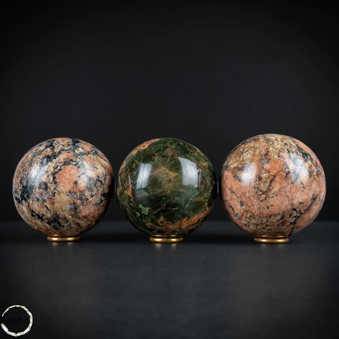 Nature Art in Stone – Blumachat – Exclusive sphere set...