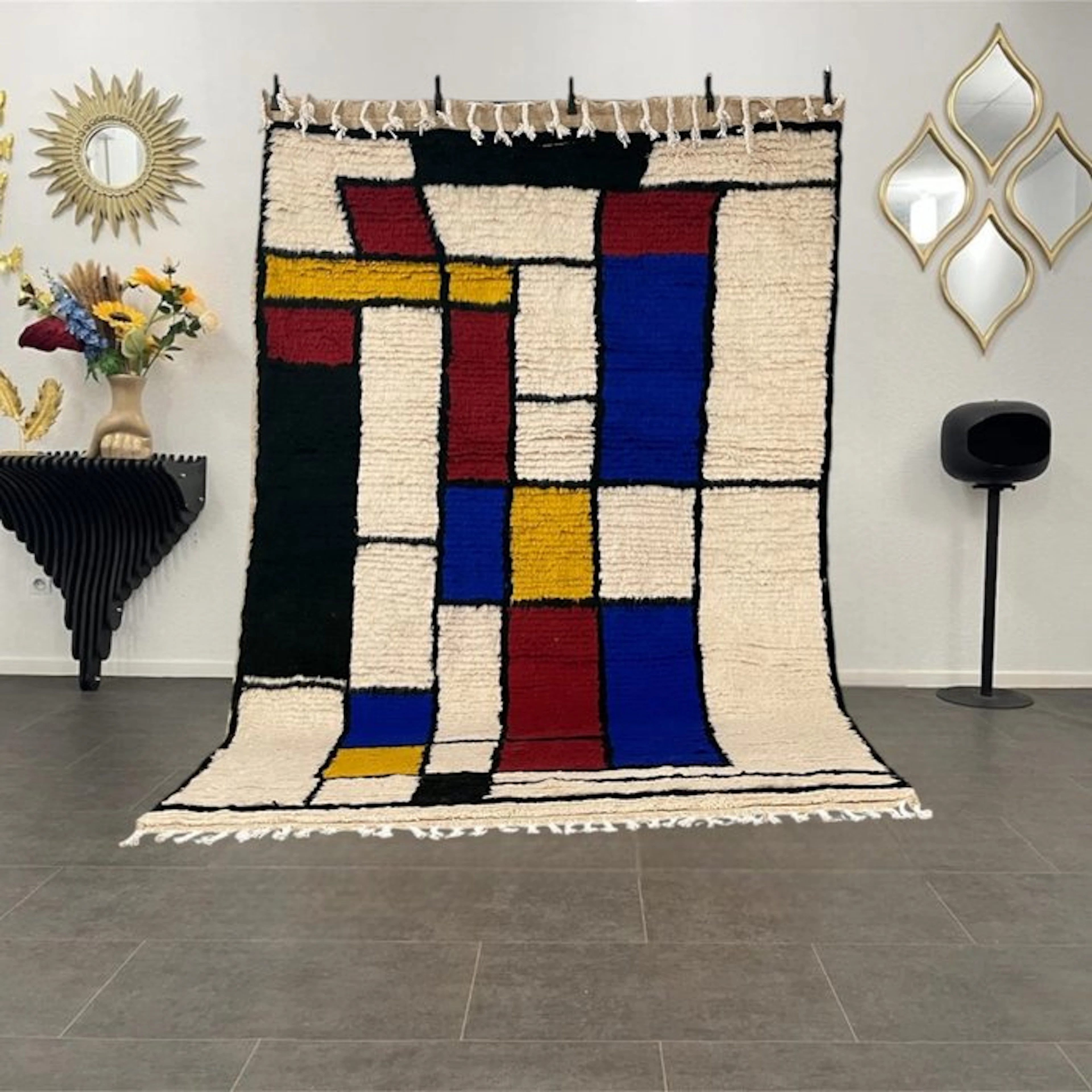 Handmade Moroccan rug – Thick texture – Exclusive design...