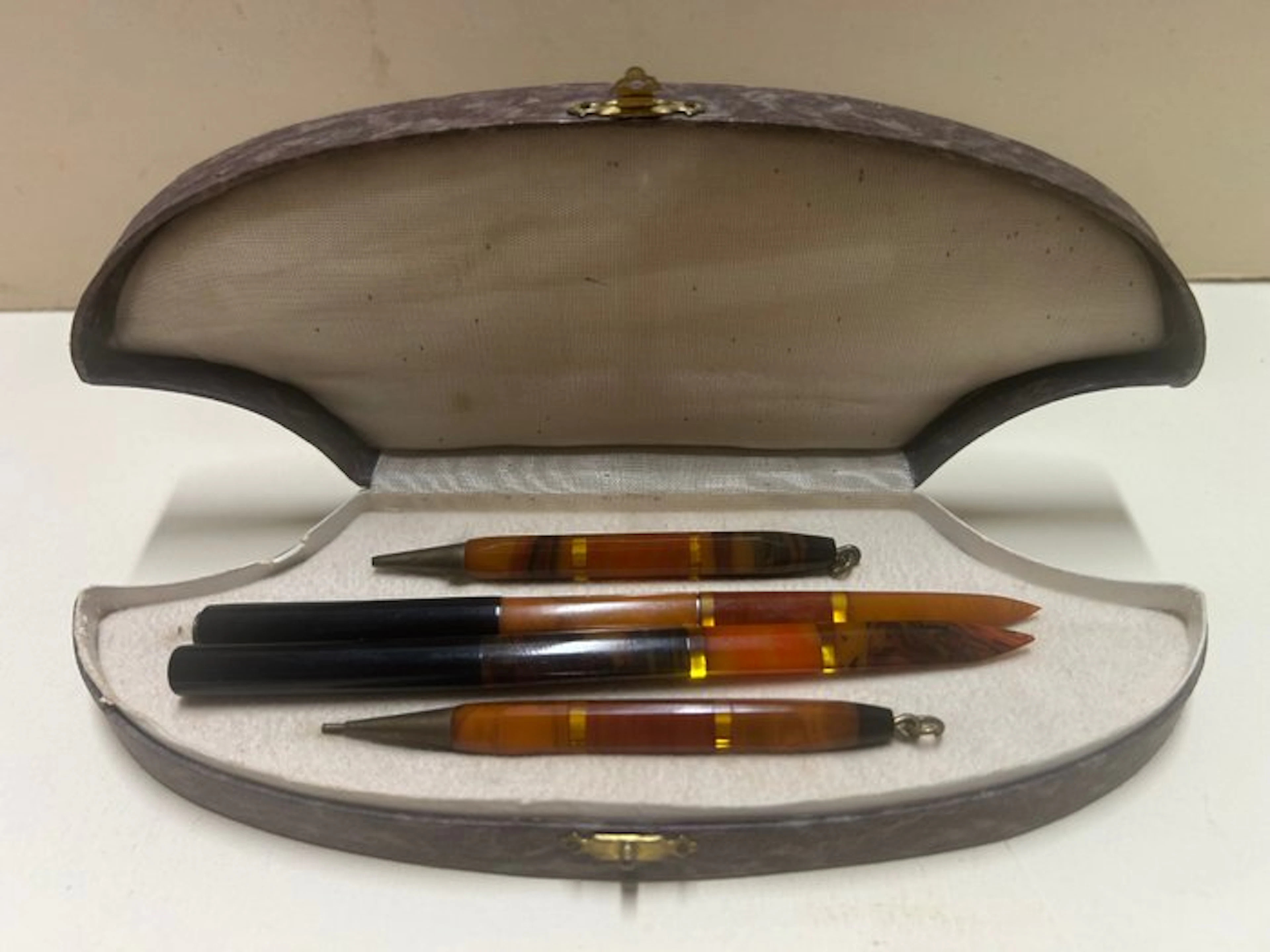 No reserve price - Desk set (4) - Bakelite, Plastic