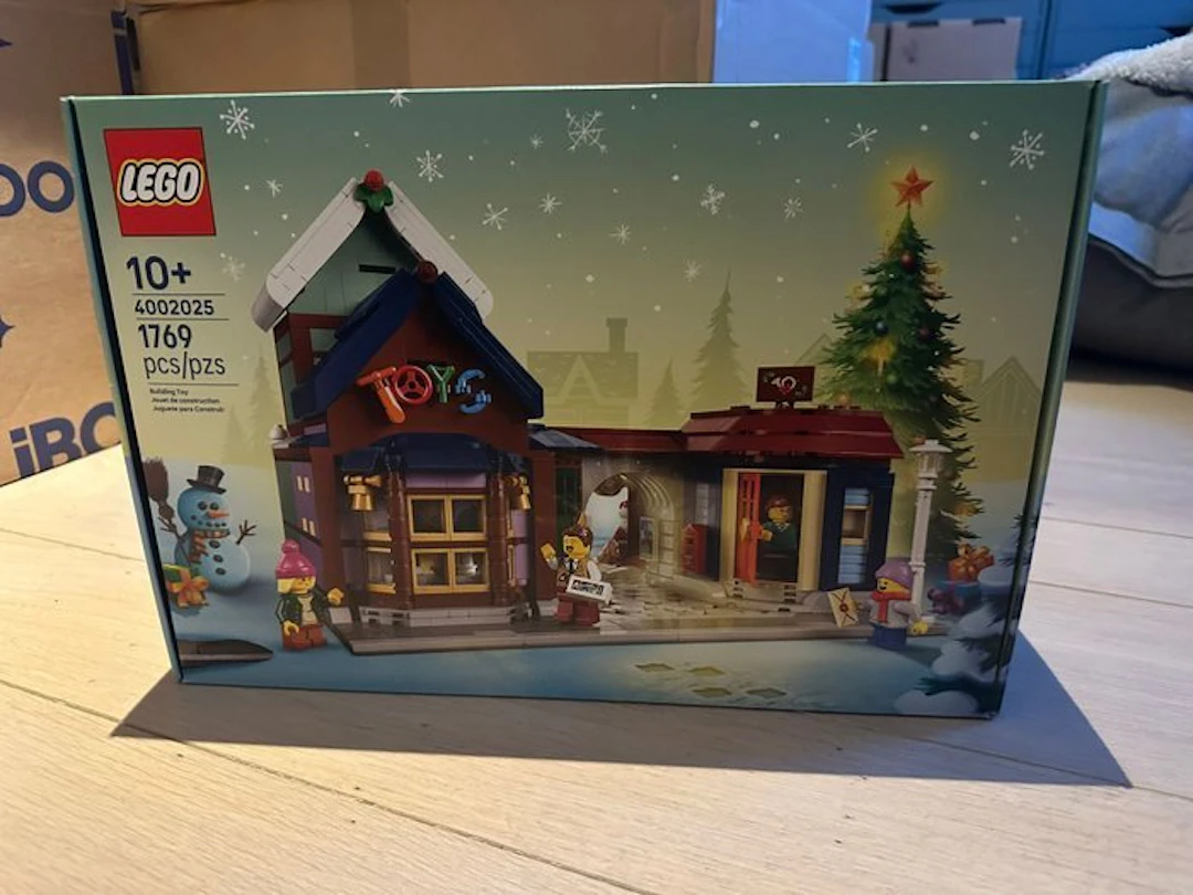 LEGO Set - 4002025 - Employee Gift - 2025 Employee Exclusive - Toy Store