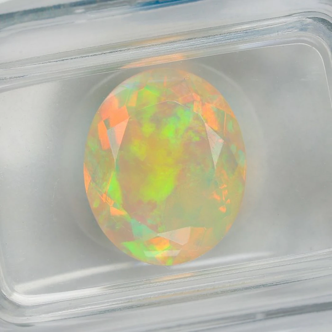 No reserve price - 1 pcs Orange Opal - 3.10 ct...