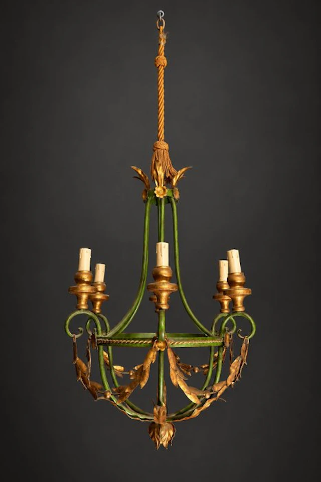 Chandelier - Iron - Liberty-style chandelier