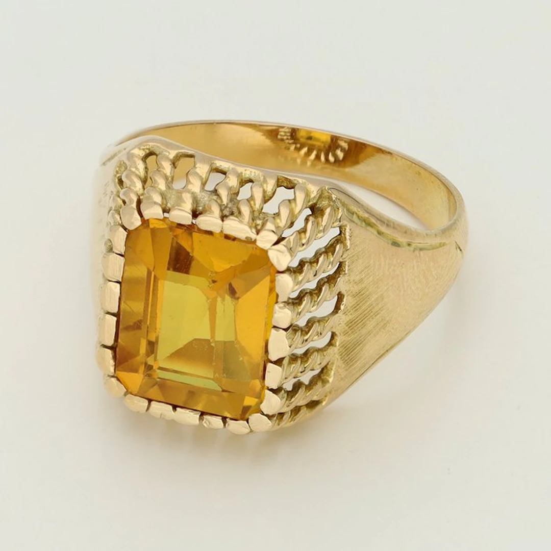 Ring - 18 kt. Yellow gold Sapphire
