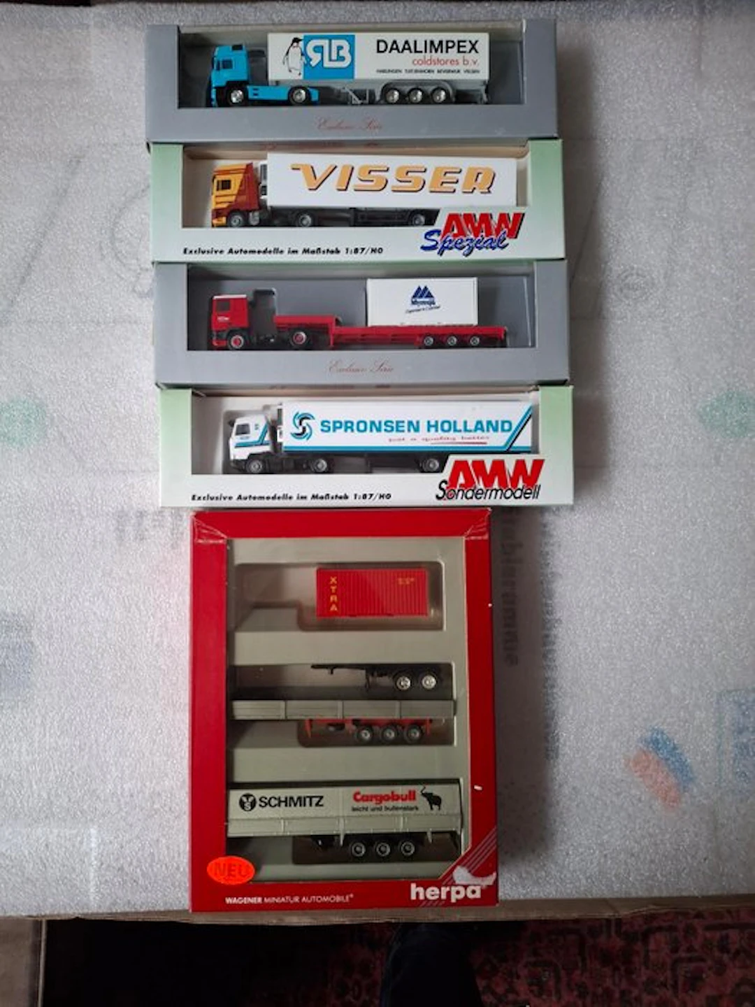 Herpa 1:87 - Model truck (7) - Truckset met Nederlandse...