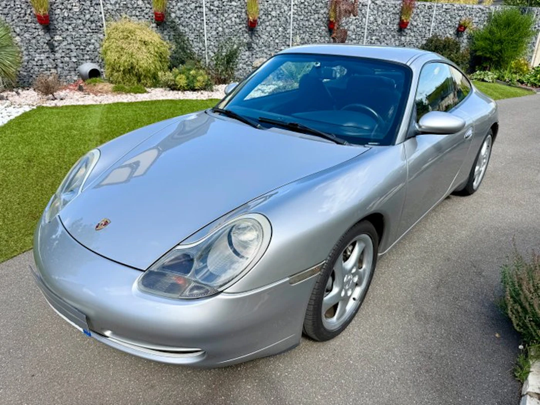 Porsche - 911 (996) Carrera 4 - 2001