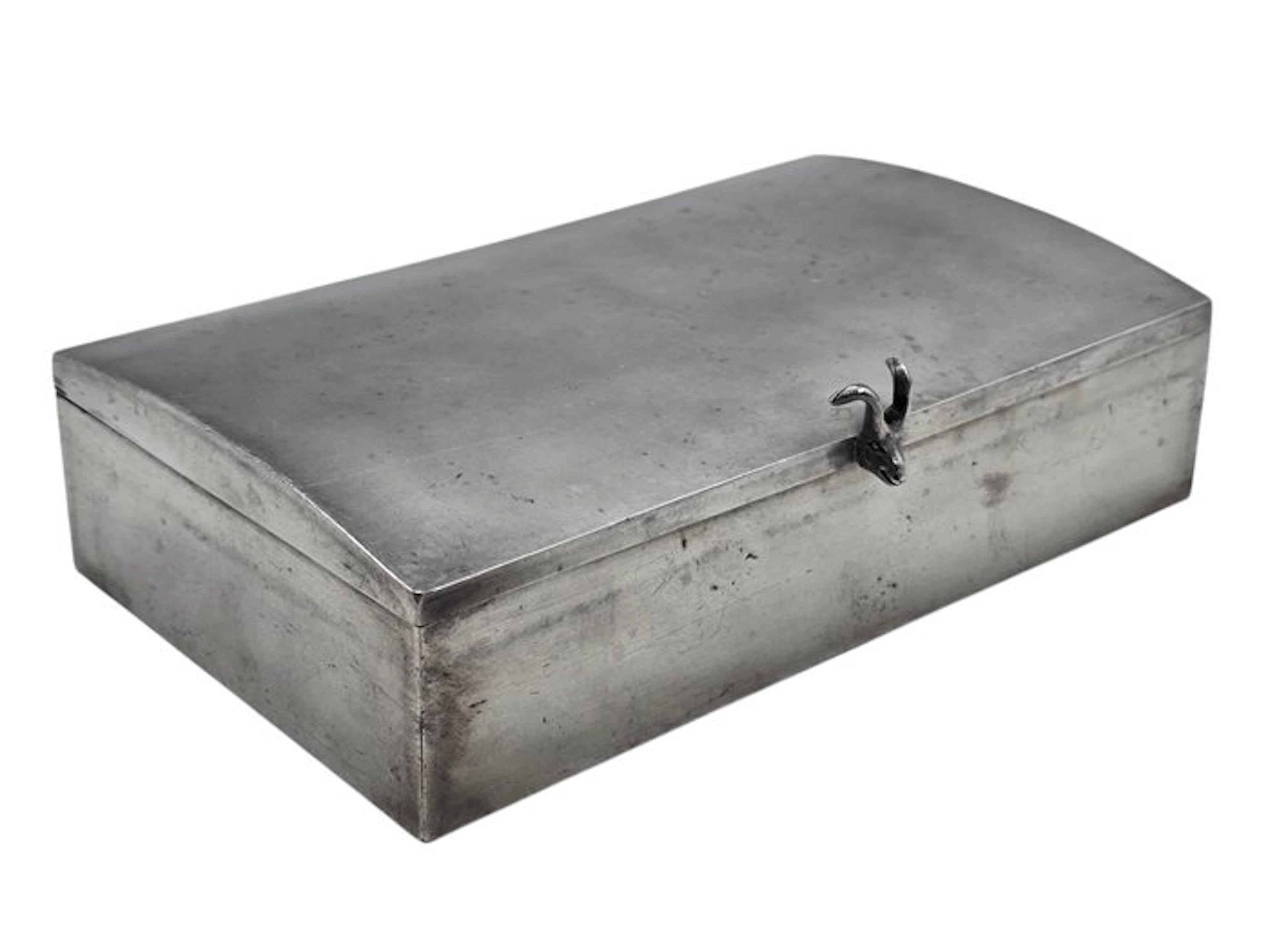 Chanill - Box - A sleekly designed box with a cork interior