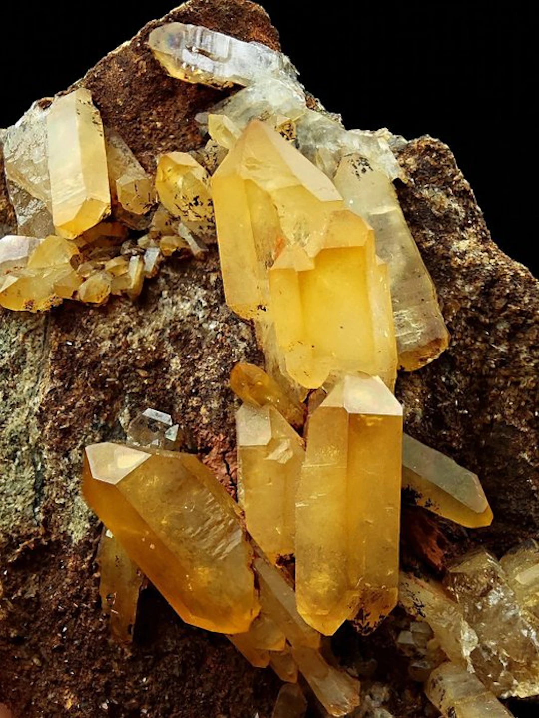 Rare yellow citrine quartz bi-terminated and scepter