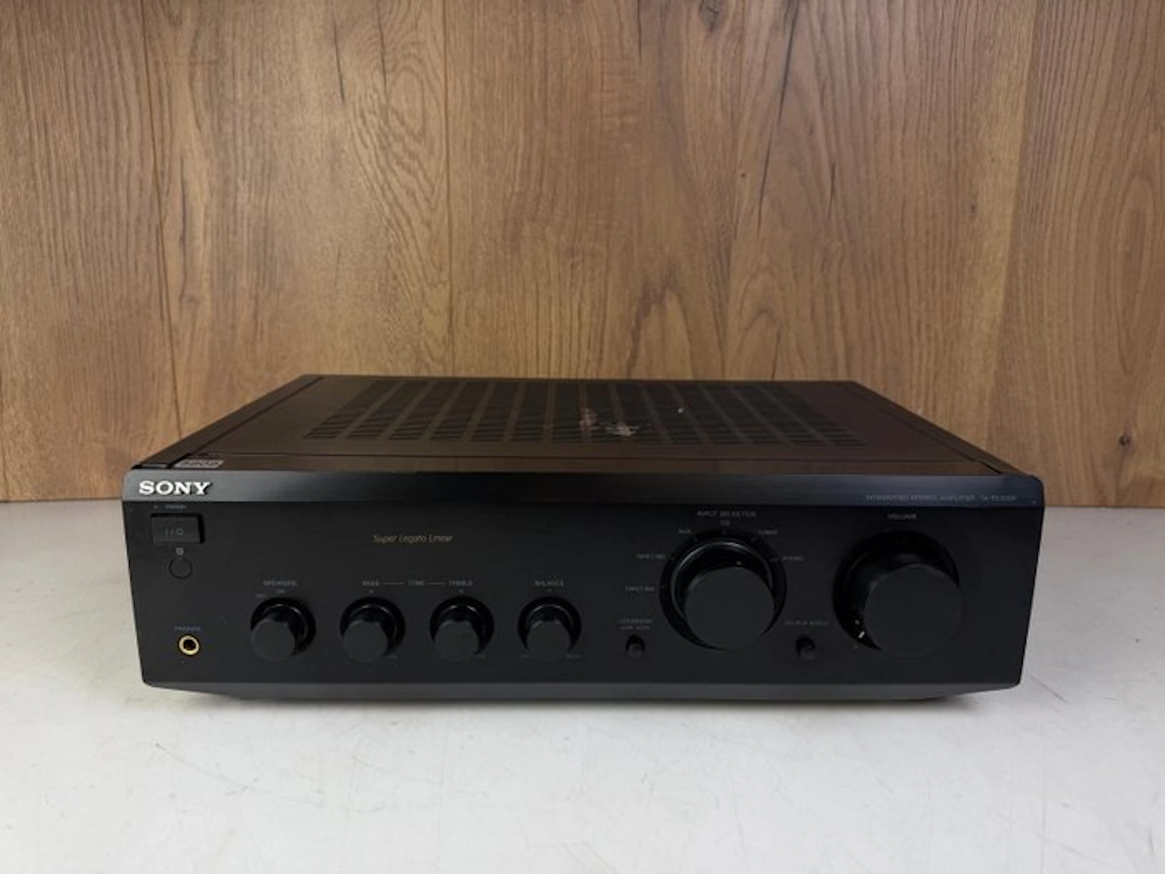 Sony - TA-FE330R Solid state integrated amplifier