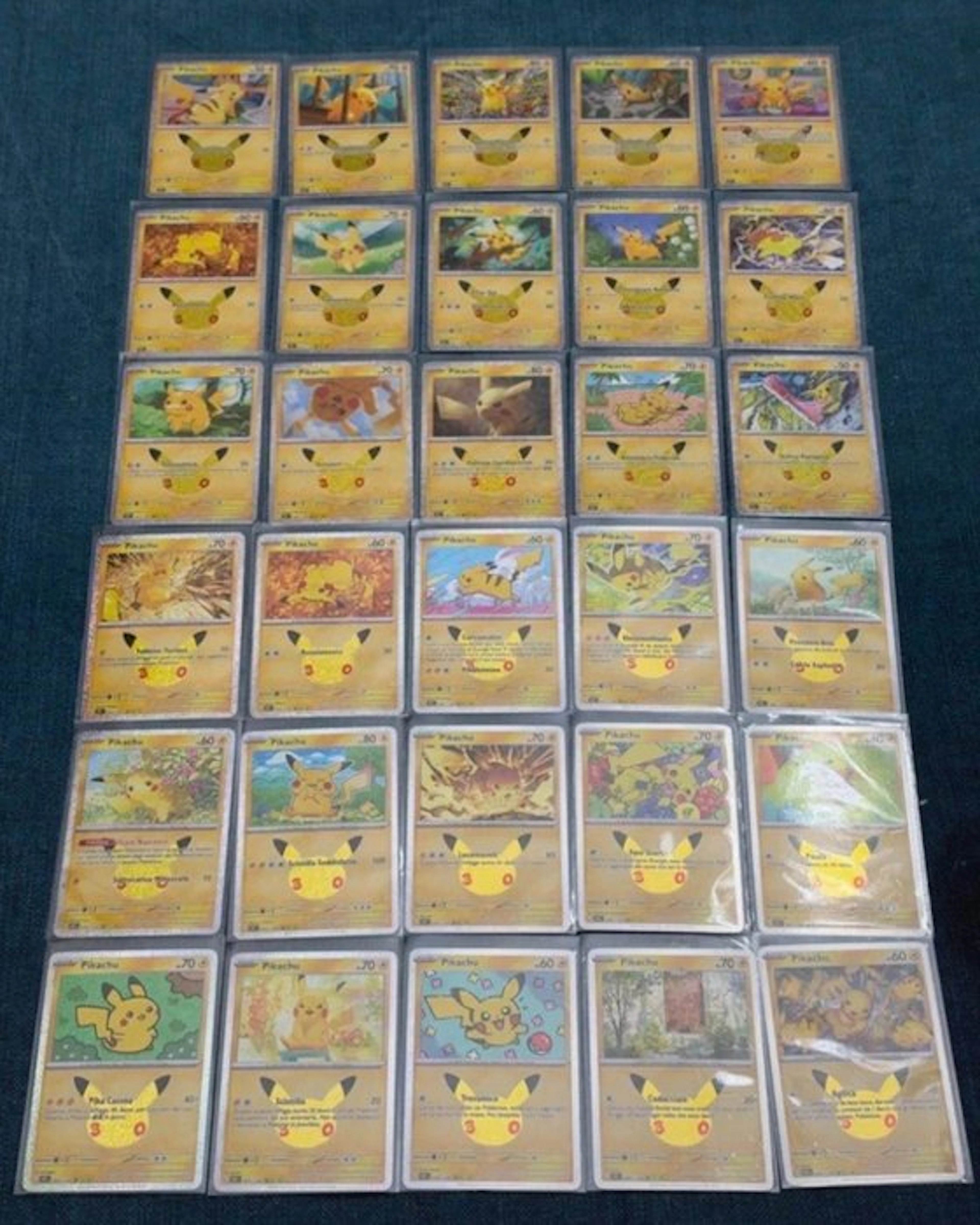 Pokémon - 30 Mixed collection - Various sets