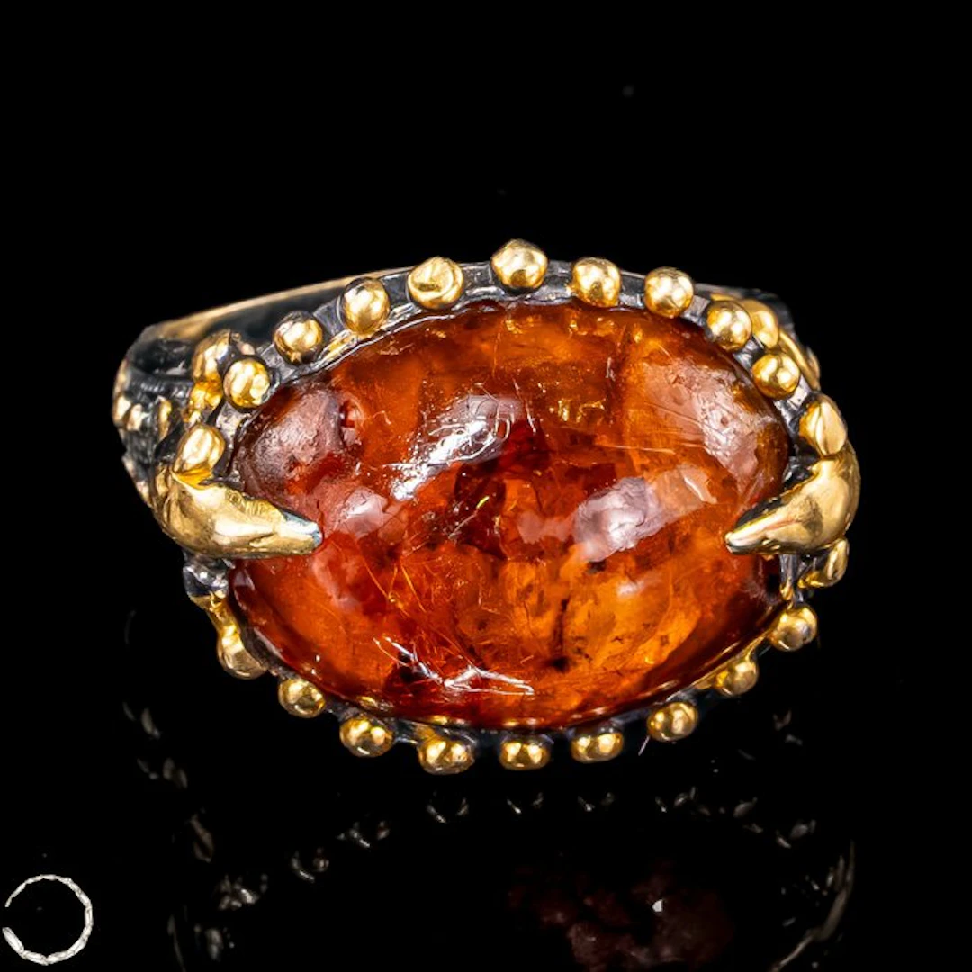 Exclusive amber ring – Warm elegance with a primeval soul 49.15 ct- 9.83 g
