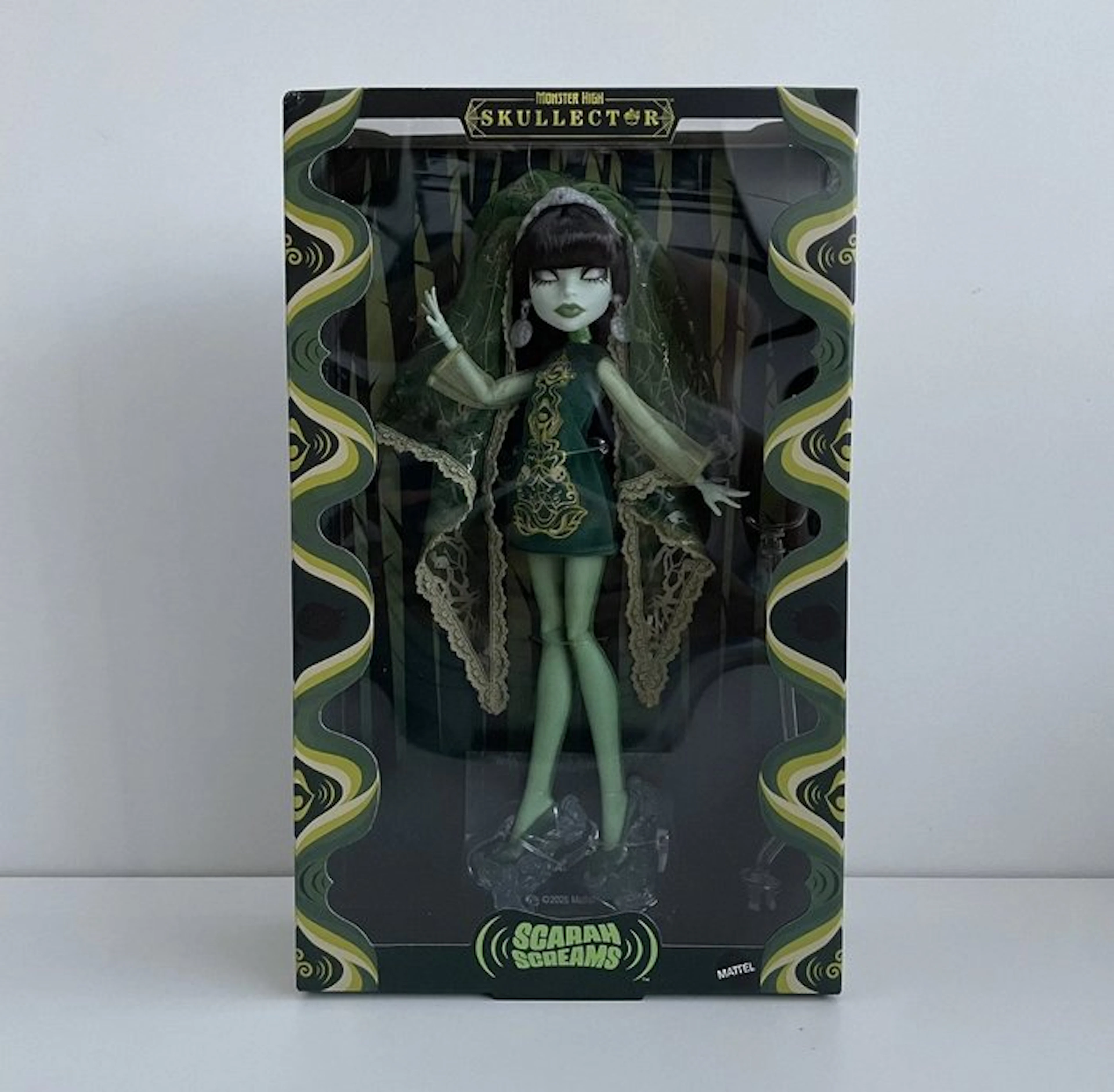Mattel - Doll Mattel Creations Monster High Skullector...