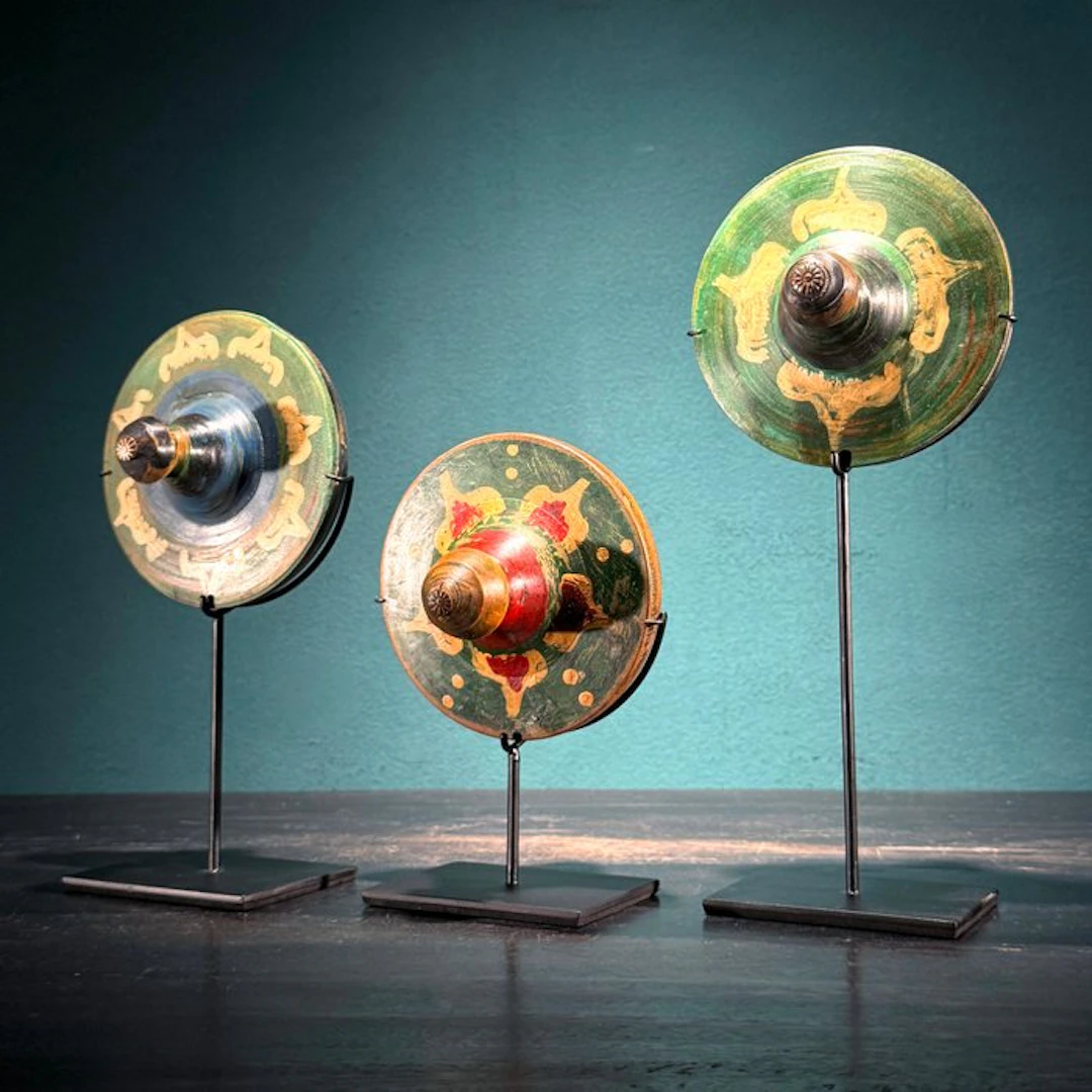 NO RESERVE PRICE - Spinning tops (3) - Gasing - Spinning top - 2020+