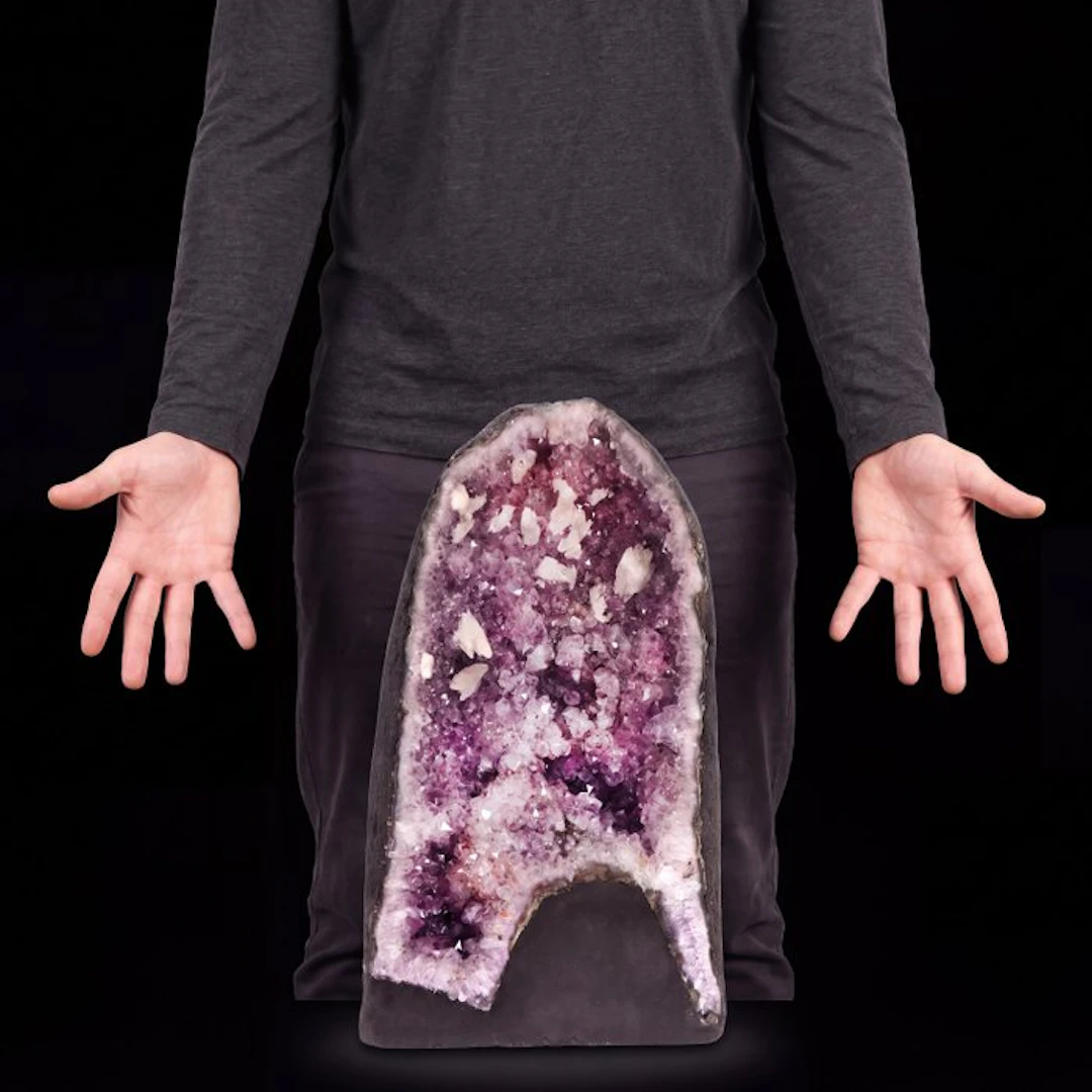 Vivid Amethyst - 'Calcite Needles' Geode - 39x22x20 cm- 16.8 kg
