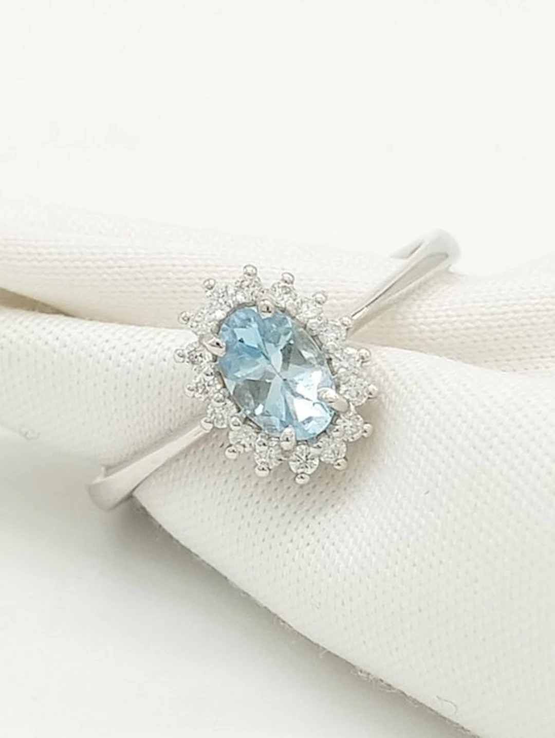 Ring - 18 kt. White gold Aquamarine - Diamond