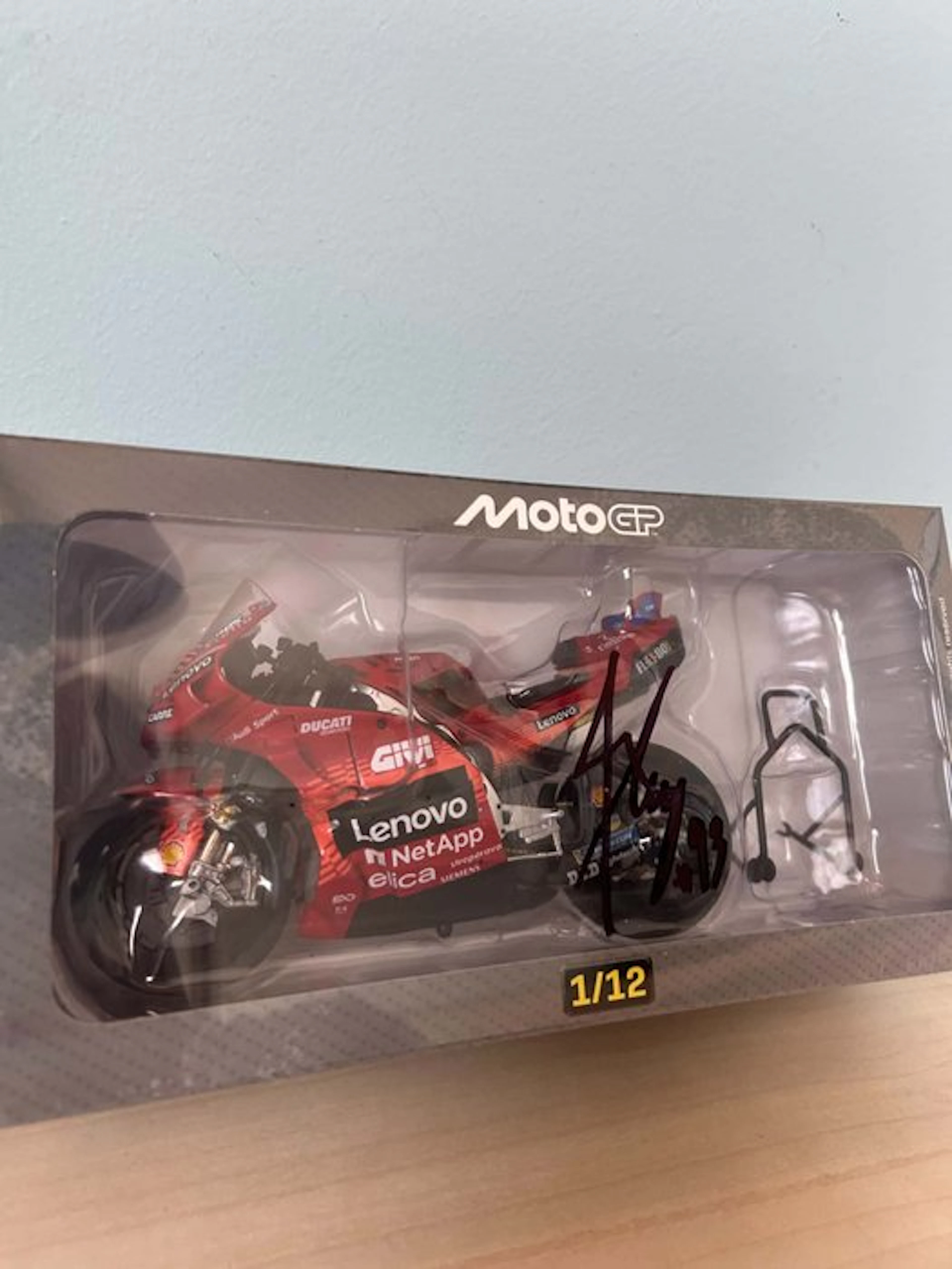 1:12 - Model motorcycle (2)