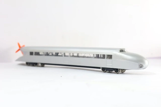 Märklin H0 - 3077 - Train unit (1) - Kruckenberg's Schienenzeppelin - DB
