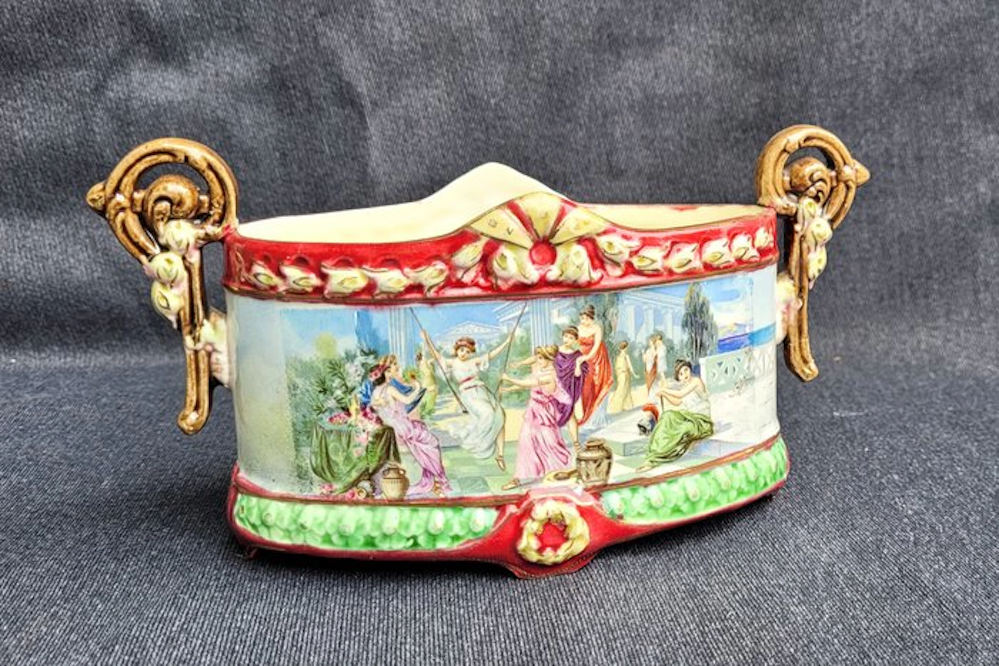 Jardinière - Majolica