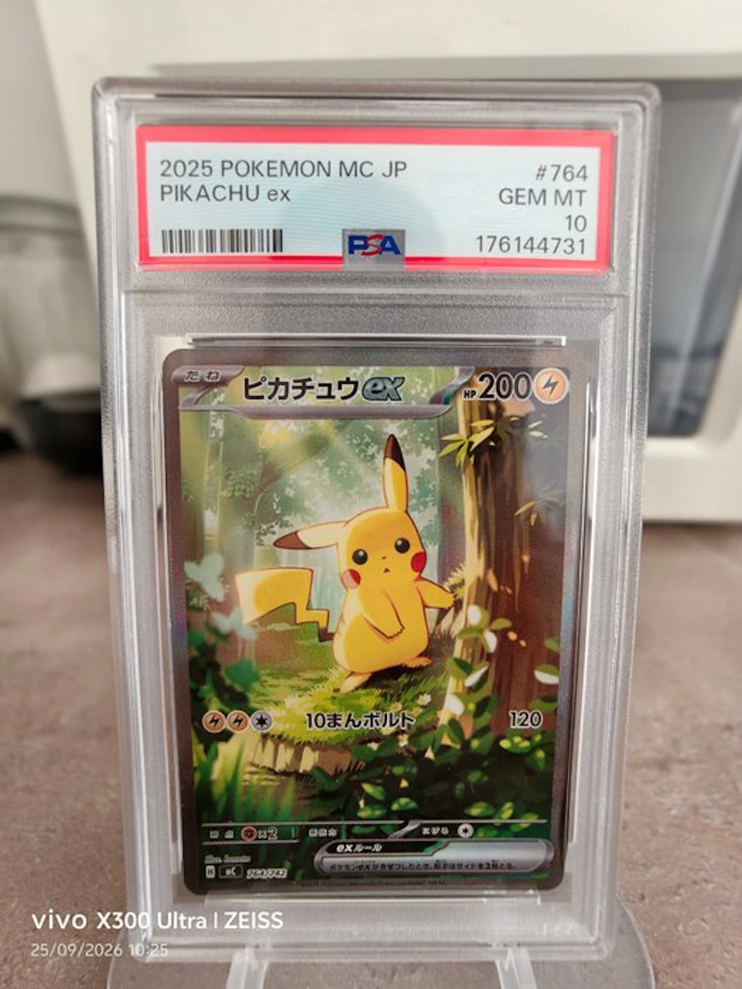 Pokémon - 1 Graded card - Pikachu 764/742 Secret rare...