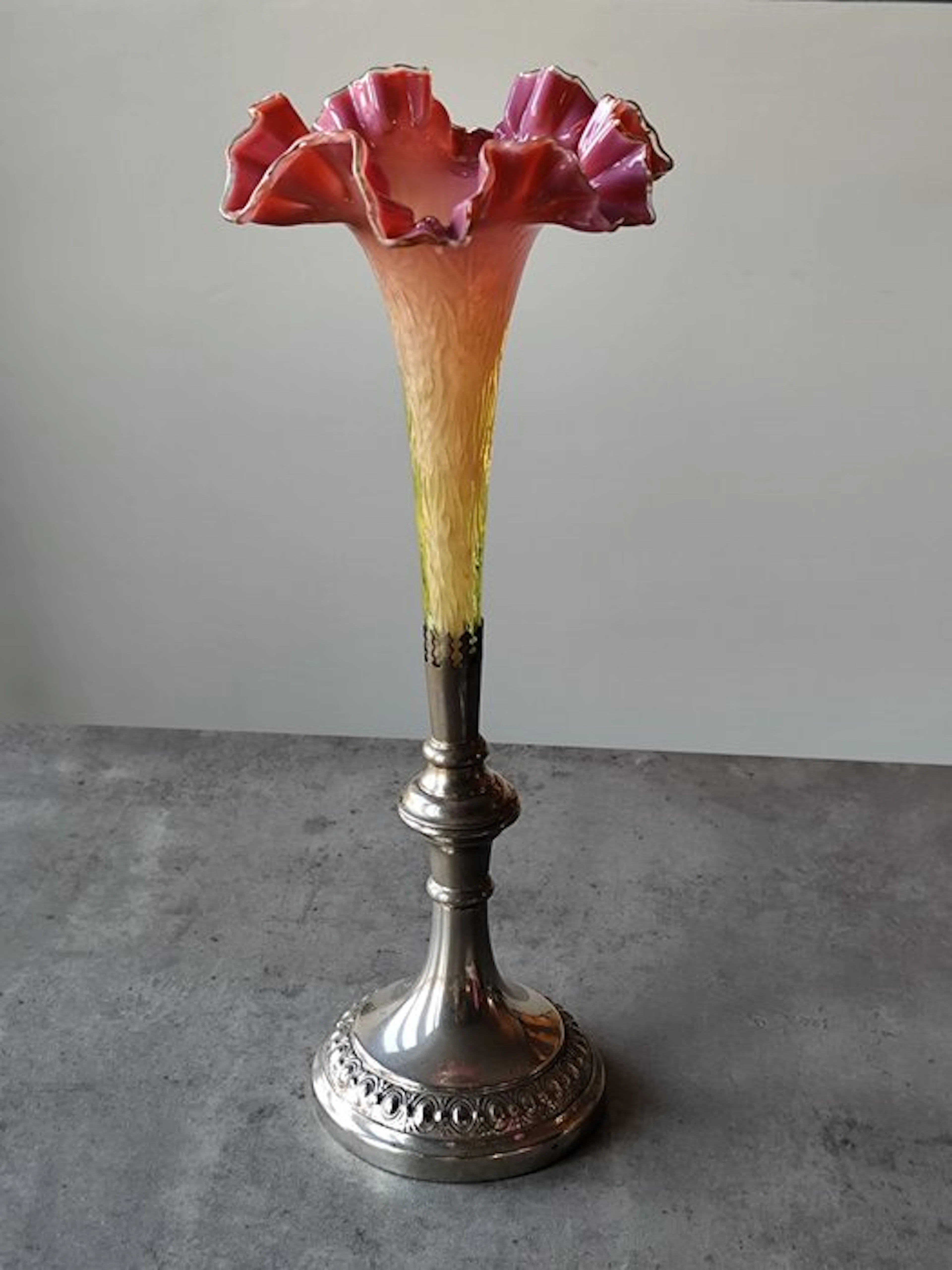 Flower pot - Glass, Metal - Glass trumpet vase