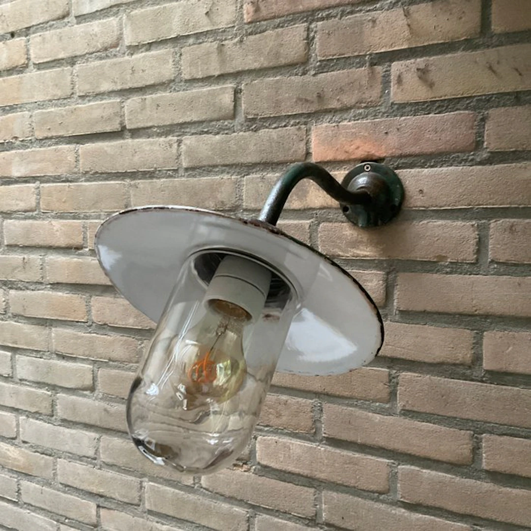 Lantern - Outdoor lamp / gooseneck / enamel shade plate - Glass
