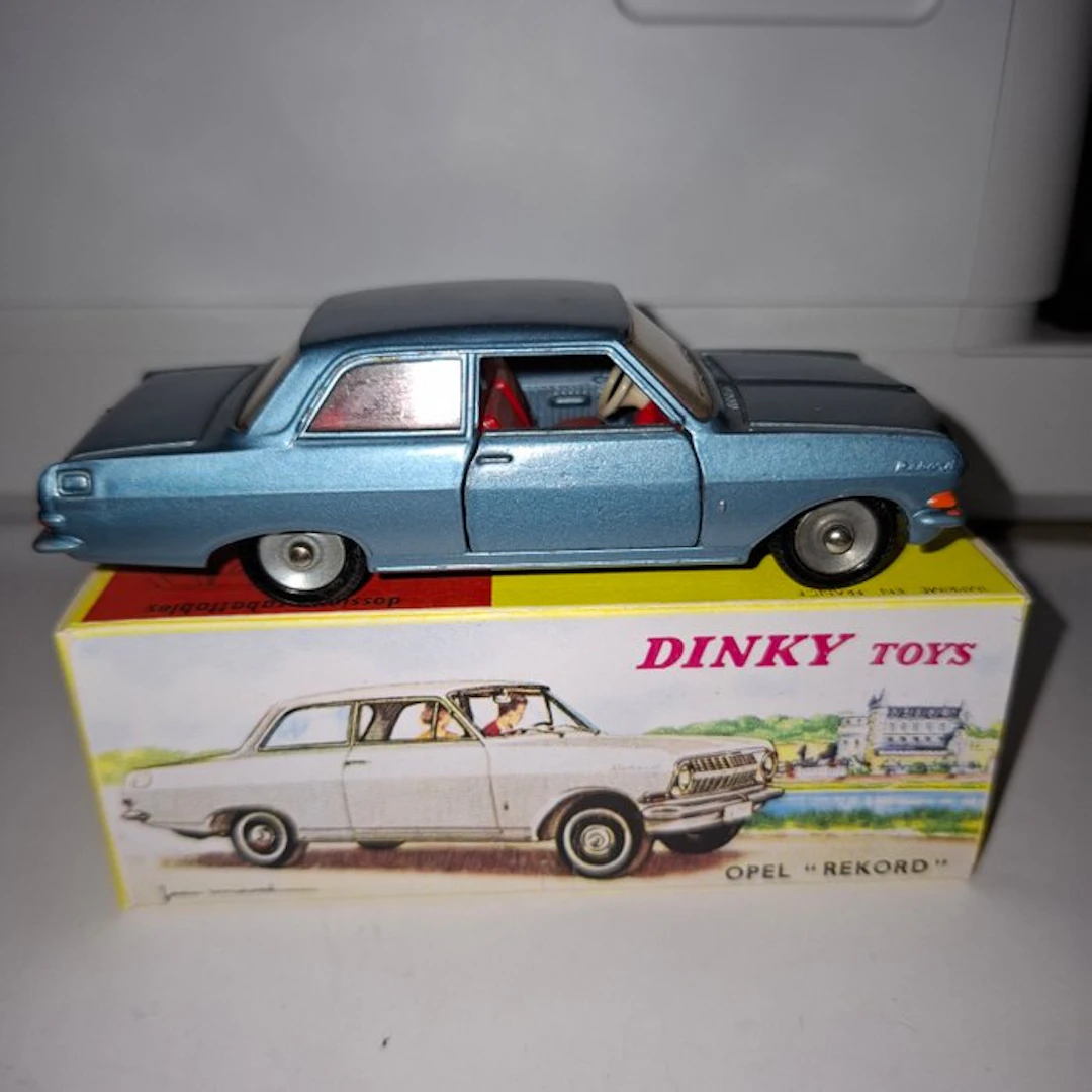 Dinky Toys 1:43 - Model car - Opel Rekord