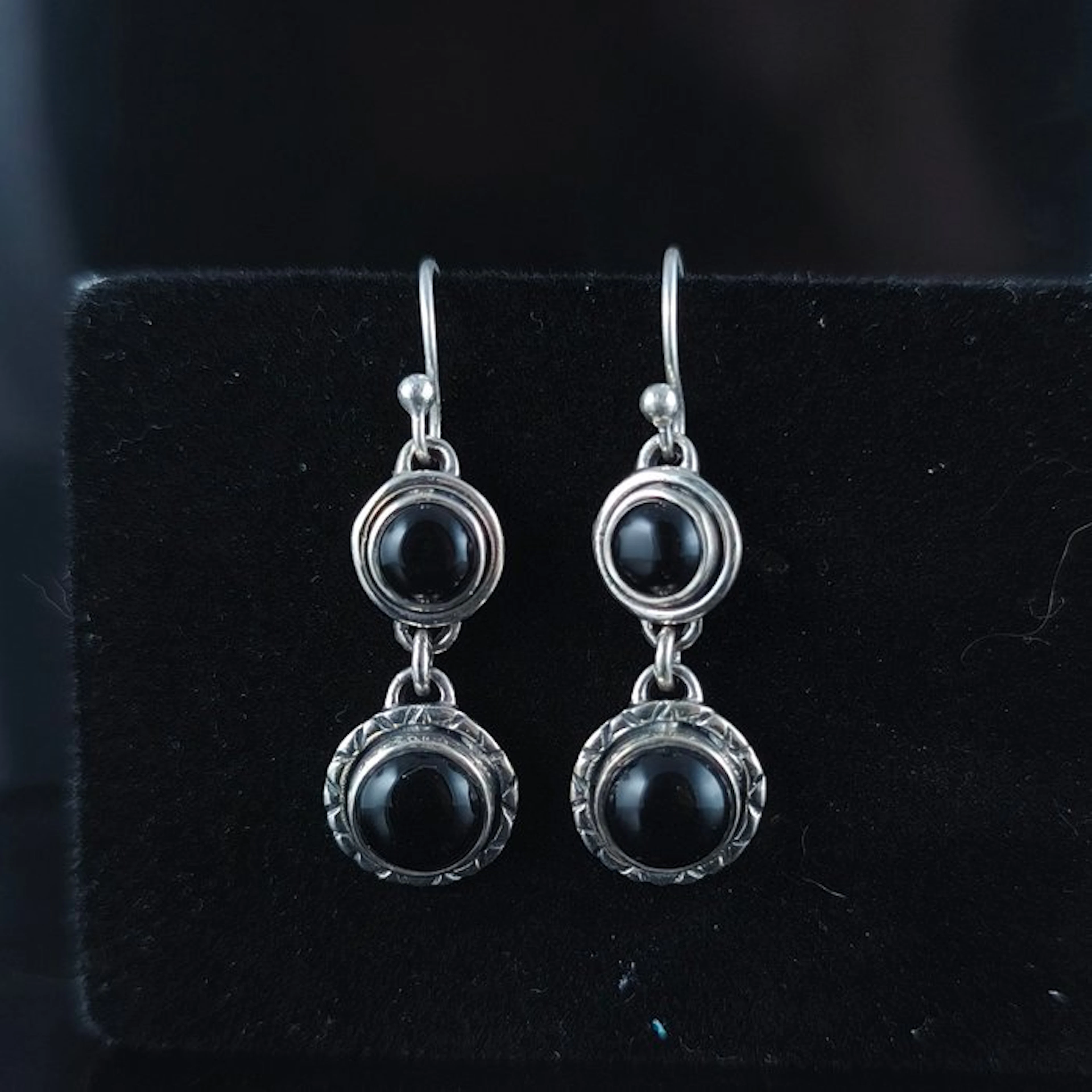 Silver - Earrings - Onix Sterling Silver
