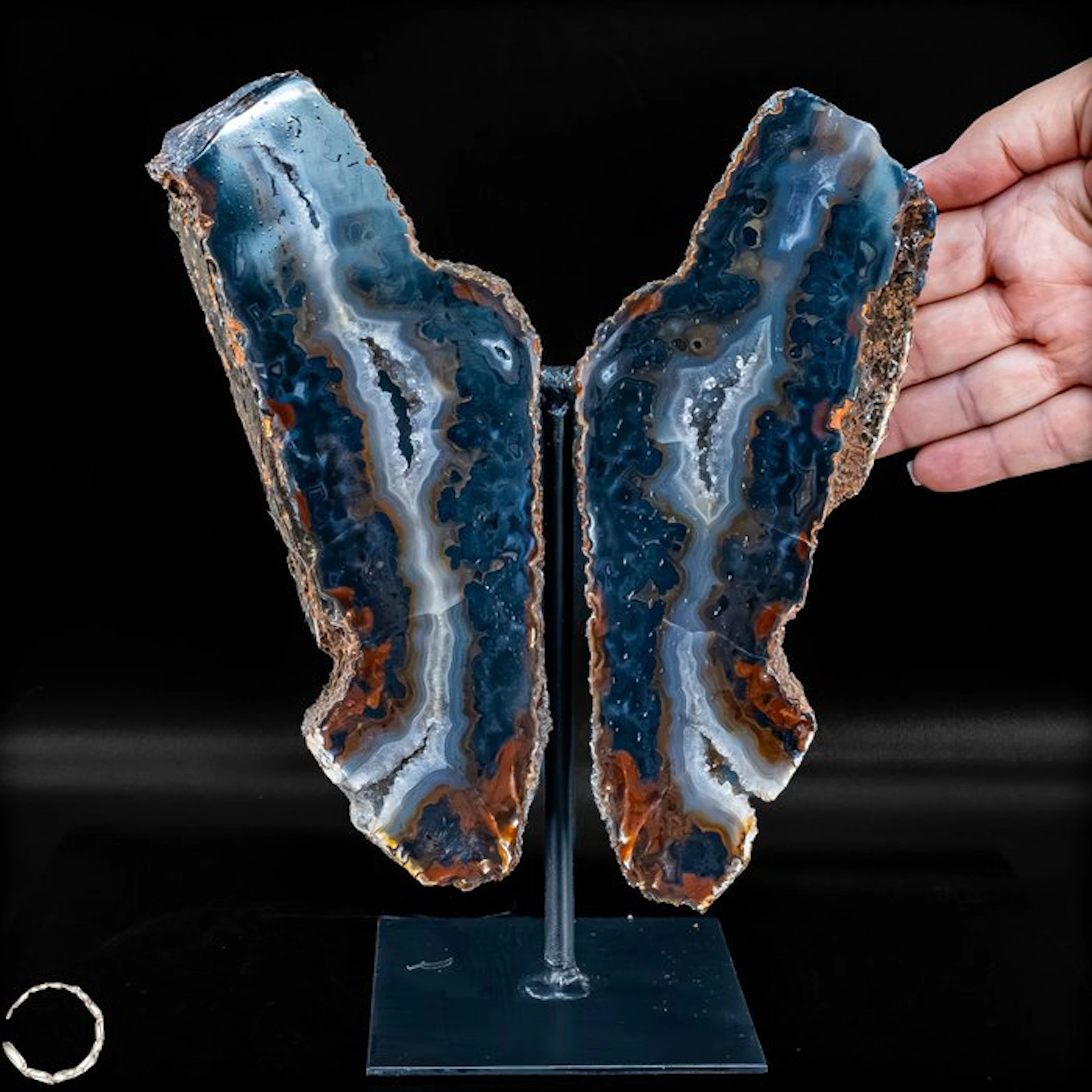 Agate druse wing – A unique masterpiece of crystalline natural art- 2091.99 g