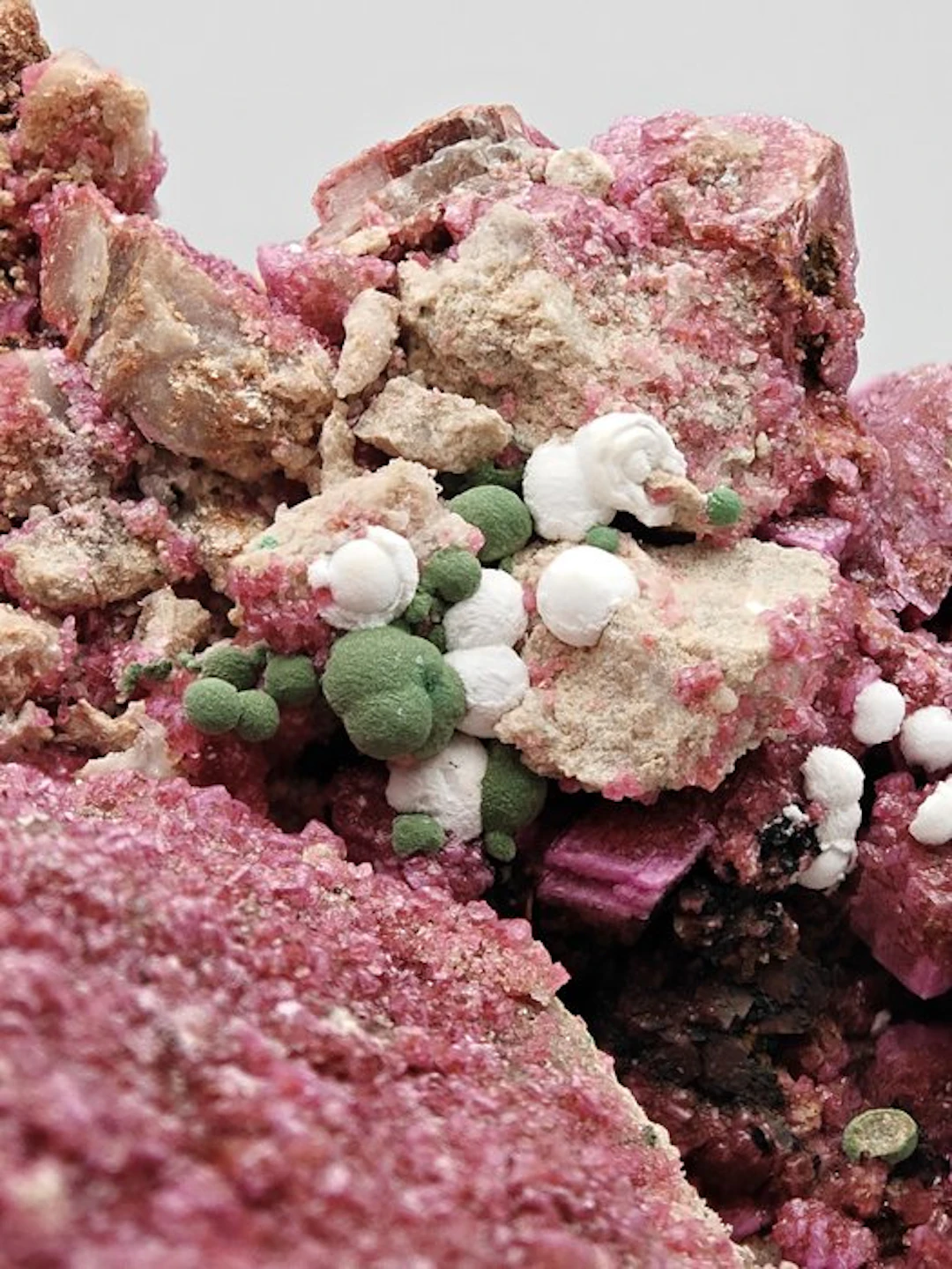 Rarest green Kolwezite on cobaltocalcite fuchsia Crystals...