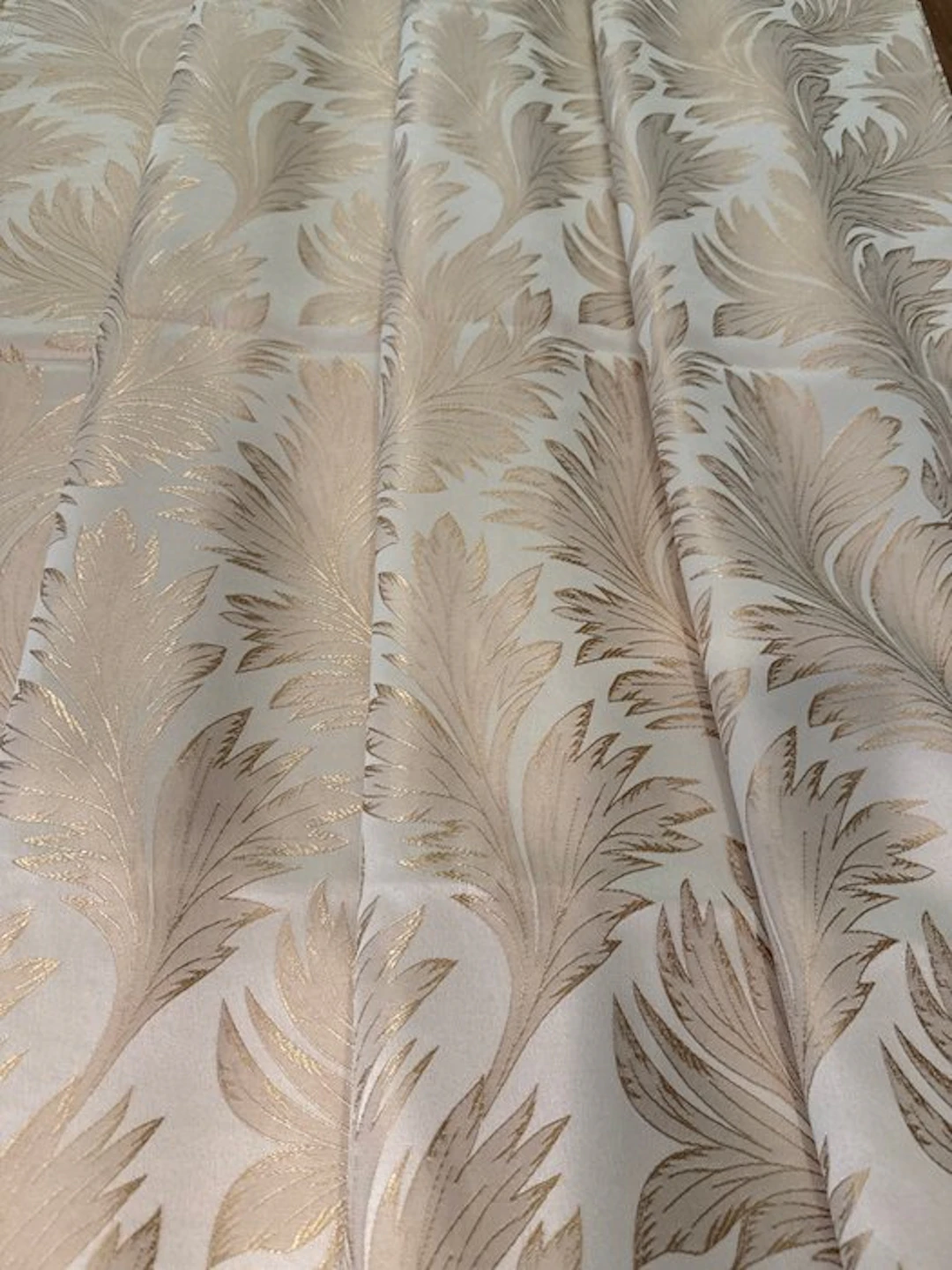 San Leucio top quality - Exclusive damask silk with gold...