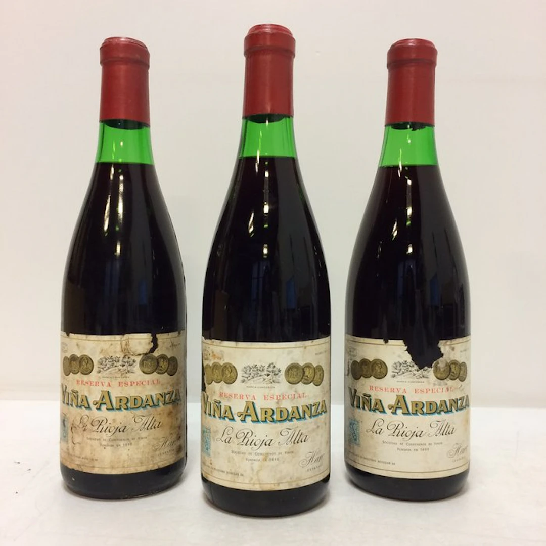 1964 La Rioja Alta, Viña Ardanza - Rioja Reserva Especial - 3 Bottles (0.75L)