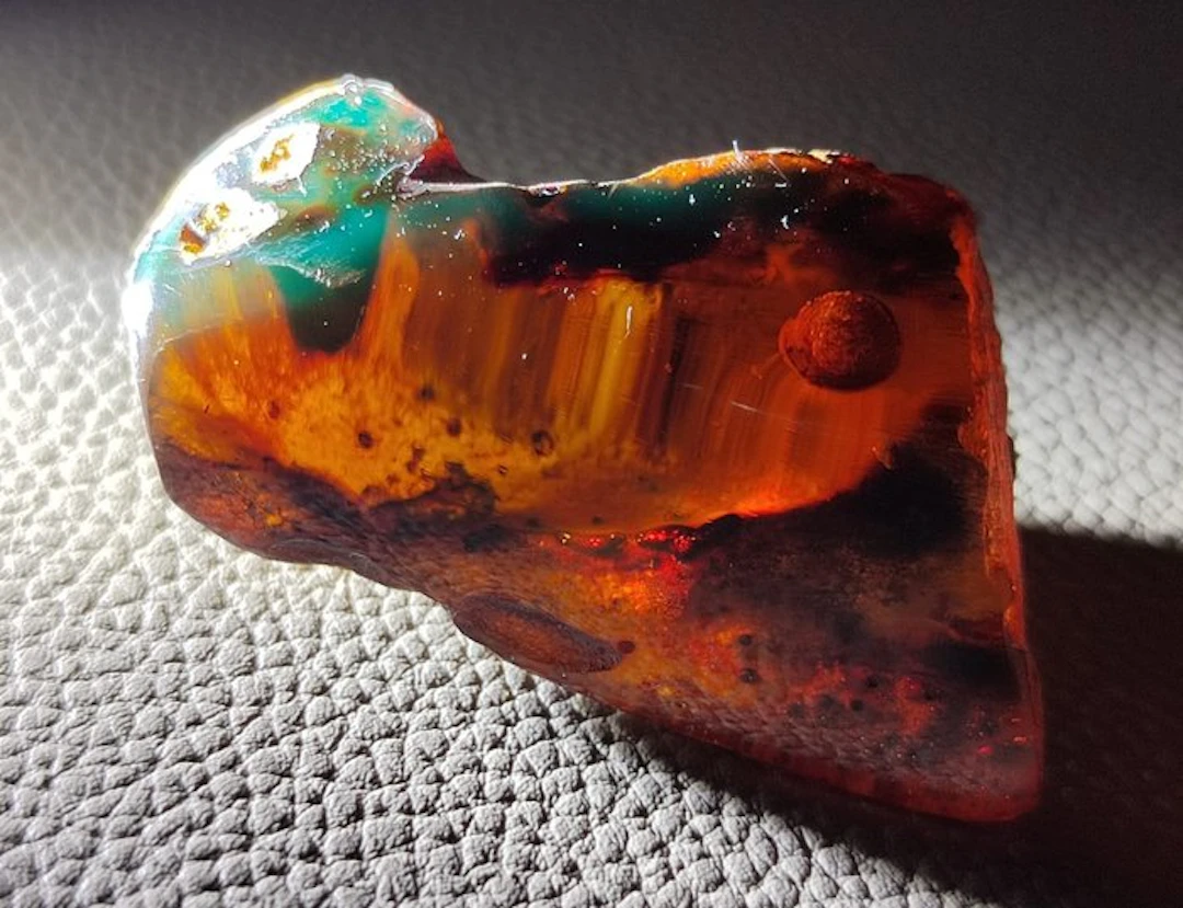 Dominican Amber!! AAA quality-No Reserve Price- 17 g